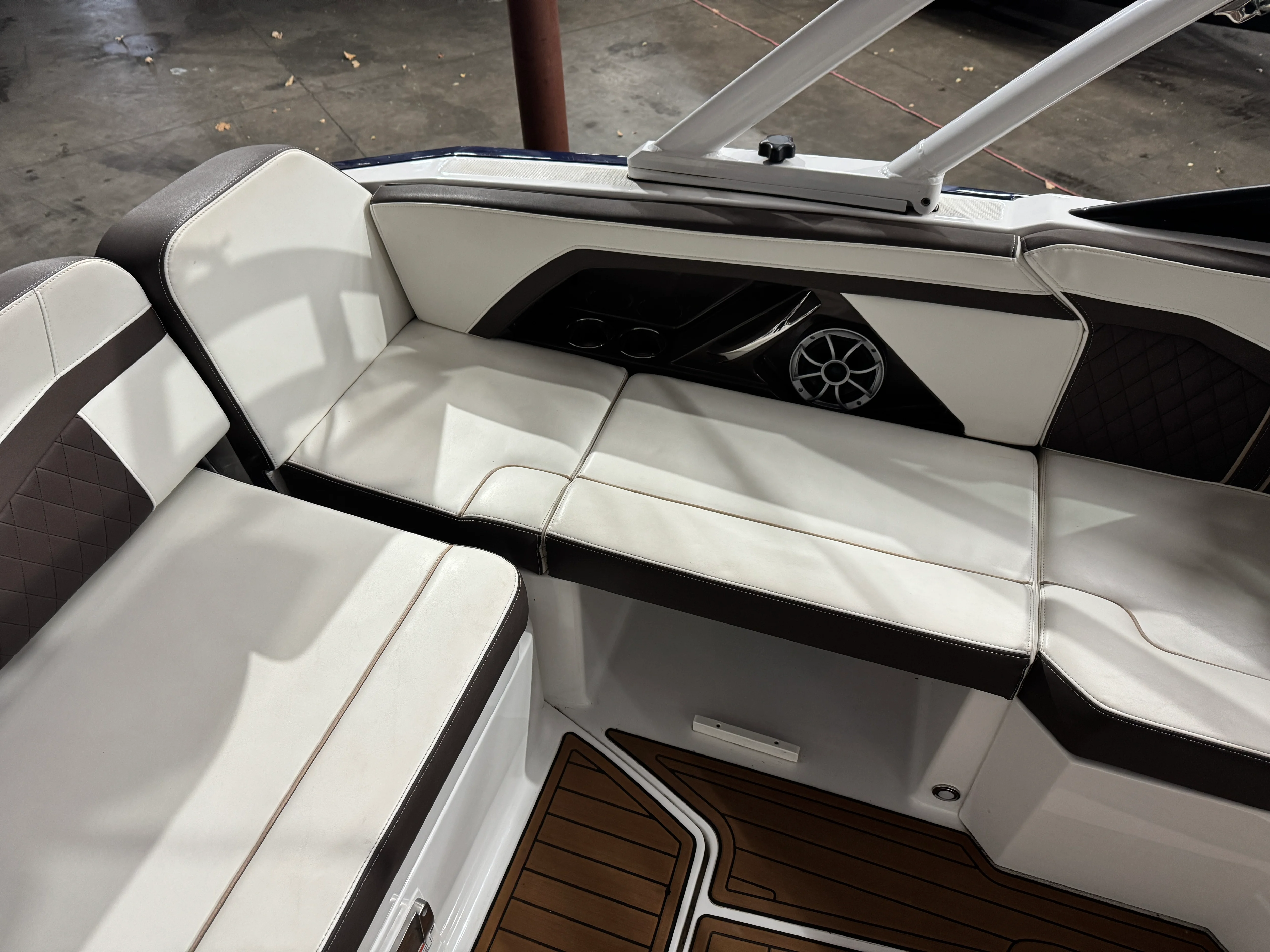 2018 Monterey 258SS Image Thumbnail #19