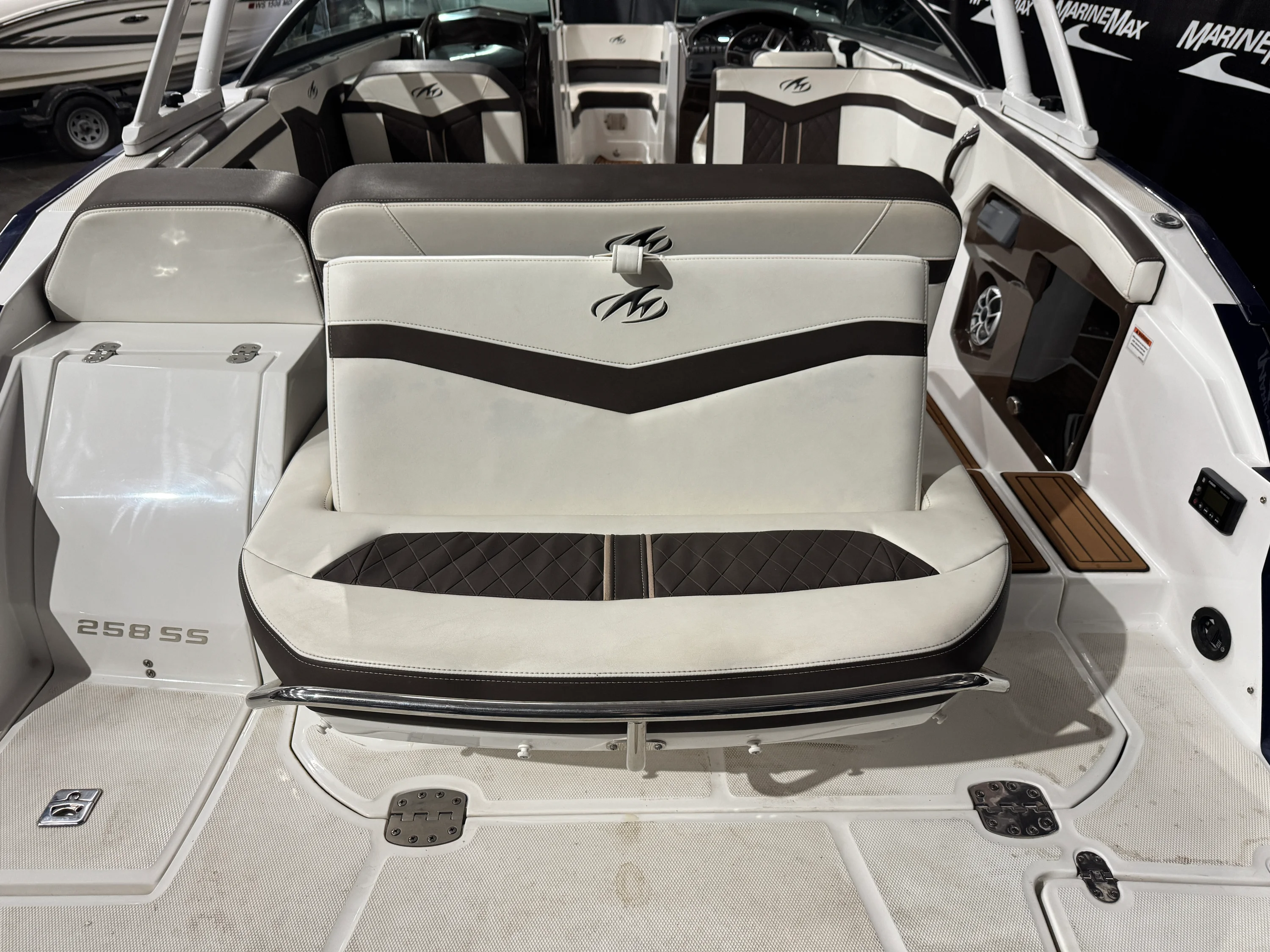 2018 Monterey 258SS Image Thumbnail #8