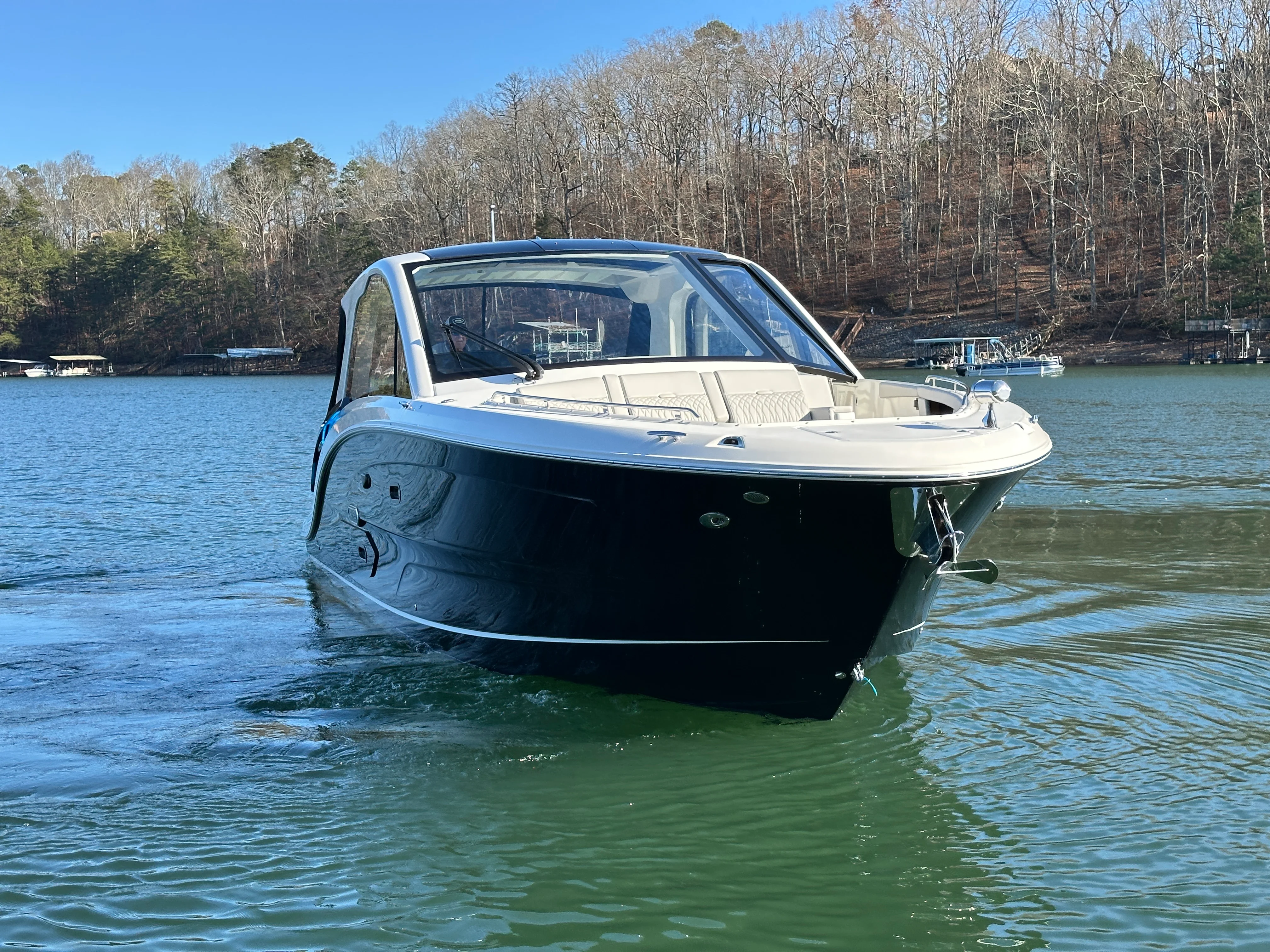 2026 Sea Ray Sundancer 370 Image Thumbnail #3