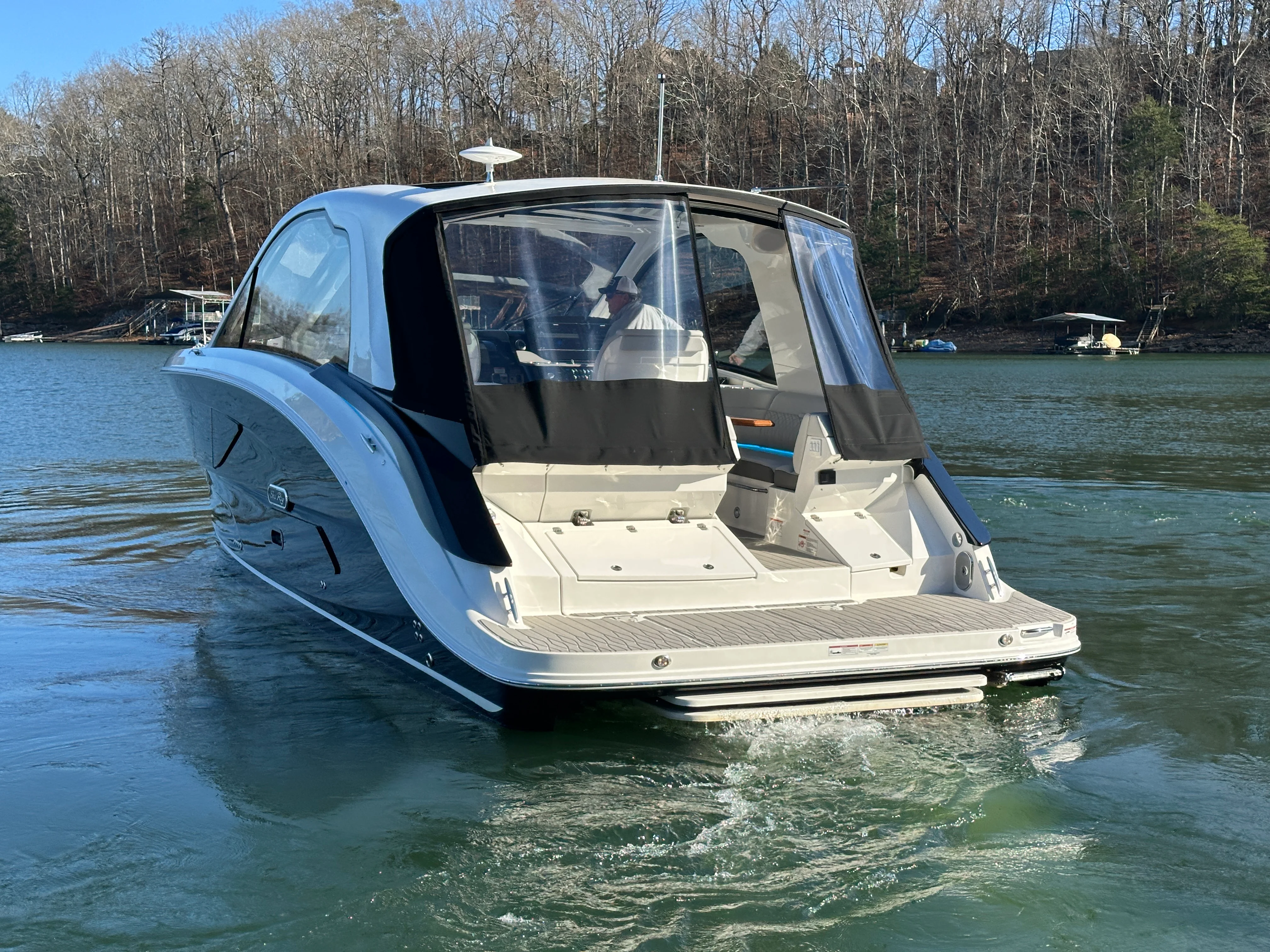 2026 Sea Ray Sundancer 370 Image Thumbnail #9