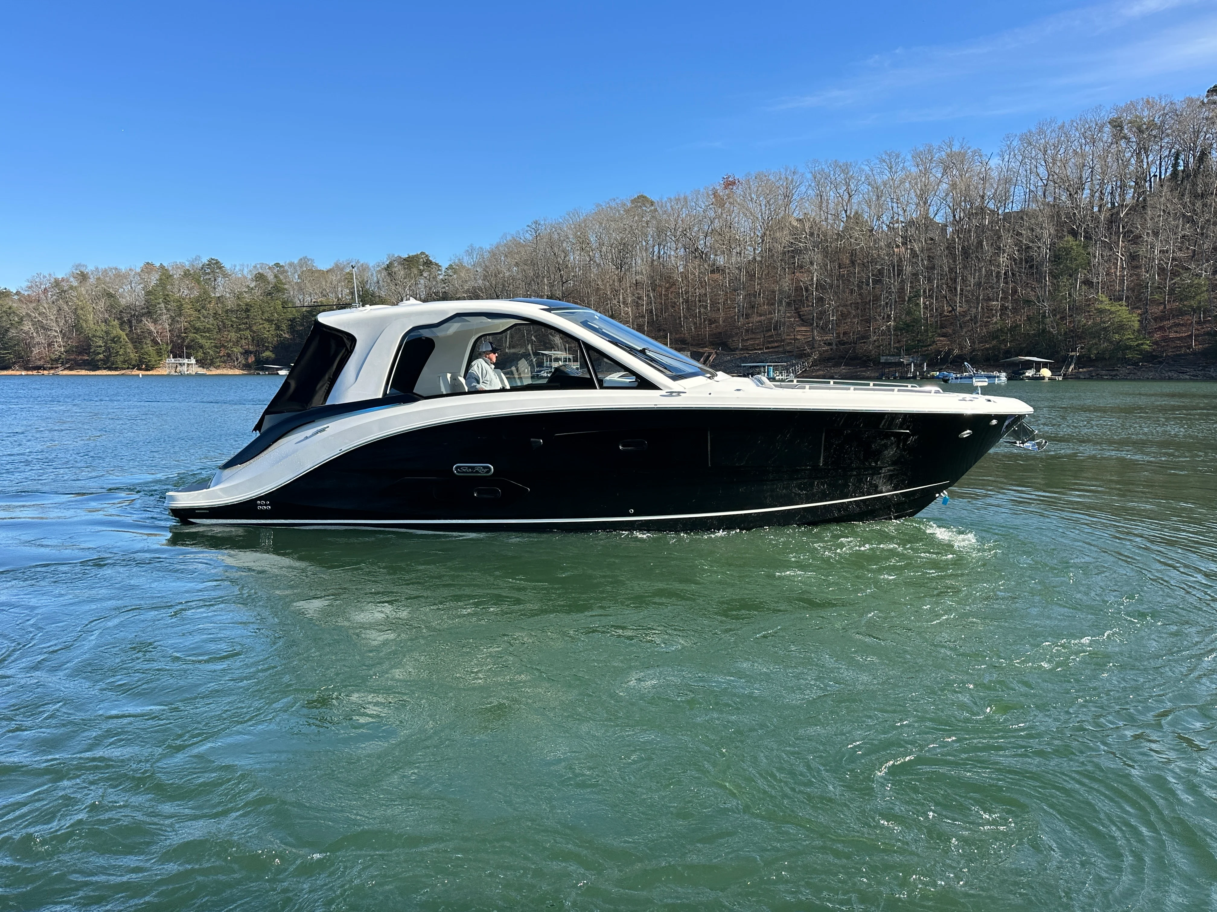 2026 Sea Ray Sundancer 370 Image Thumbnail #6