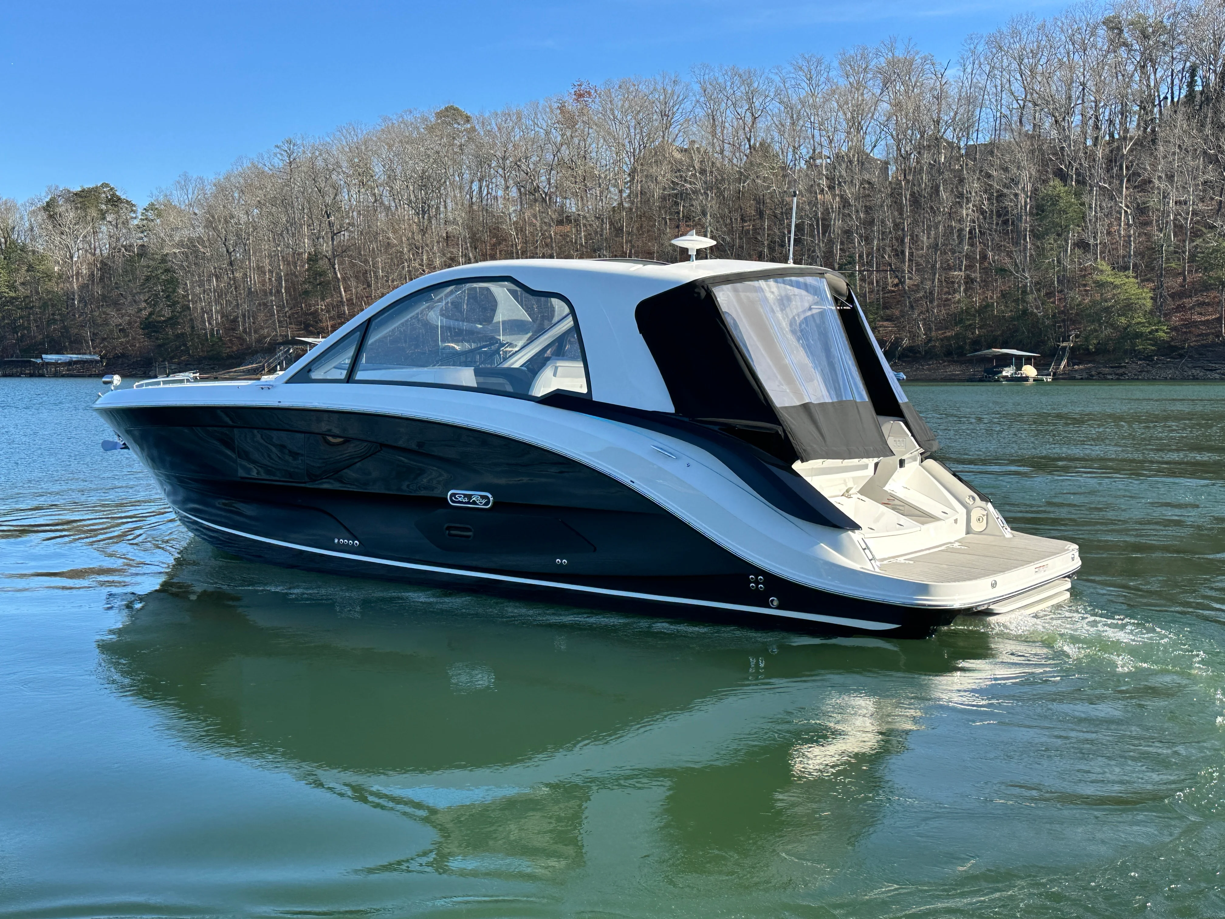 2026 Sea Ray Sundancer 370 Image Thumbnail #10