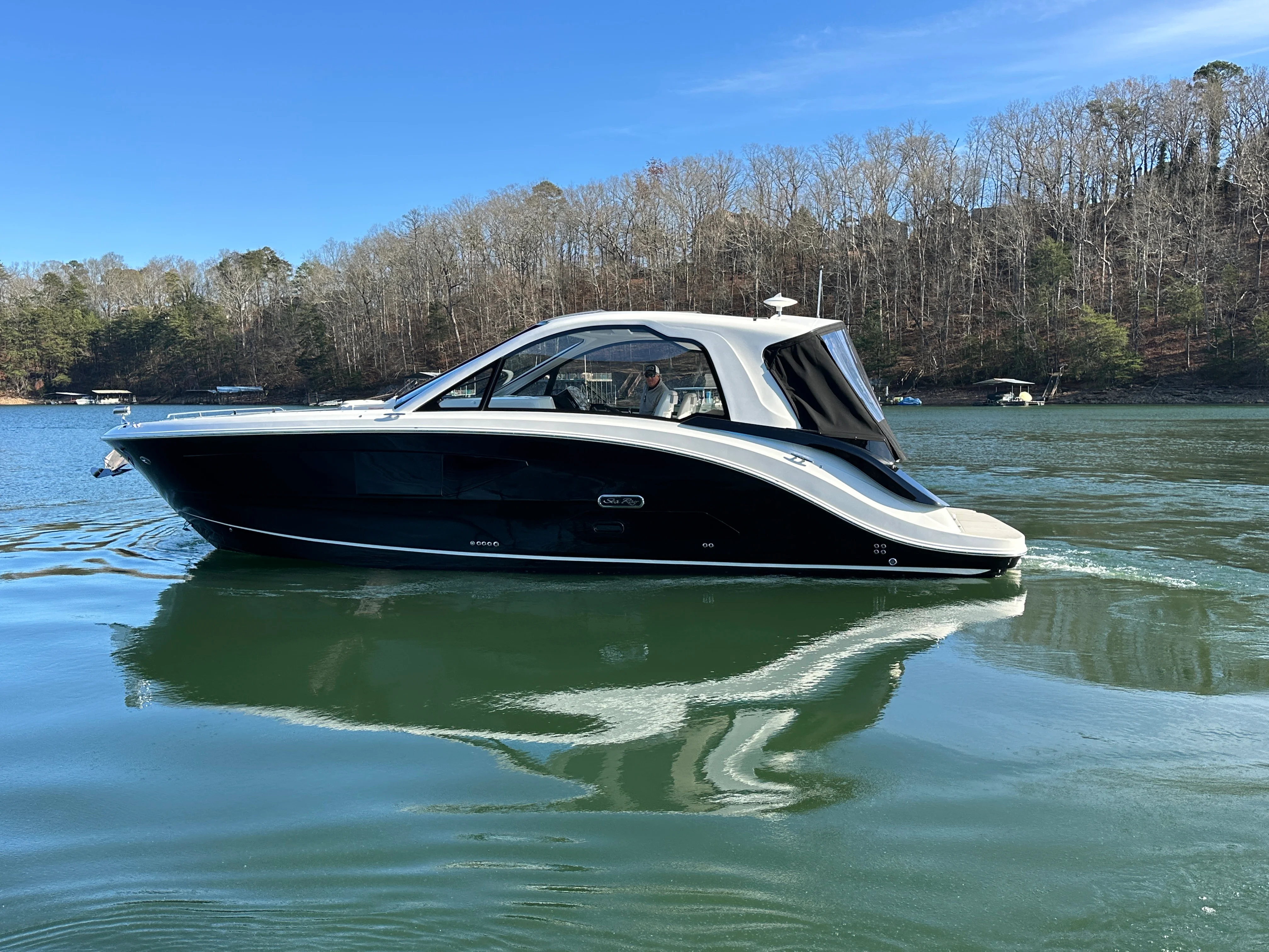 2026 Sea Ray Sundancer 370 Image Thumbnail #12