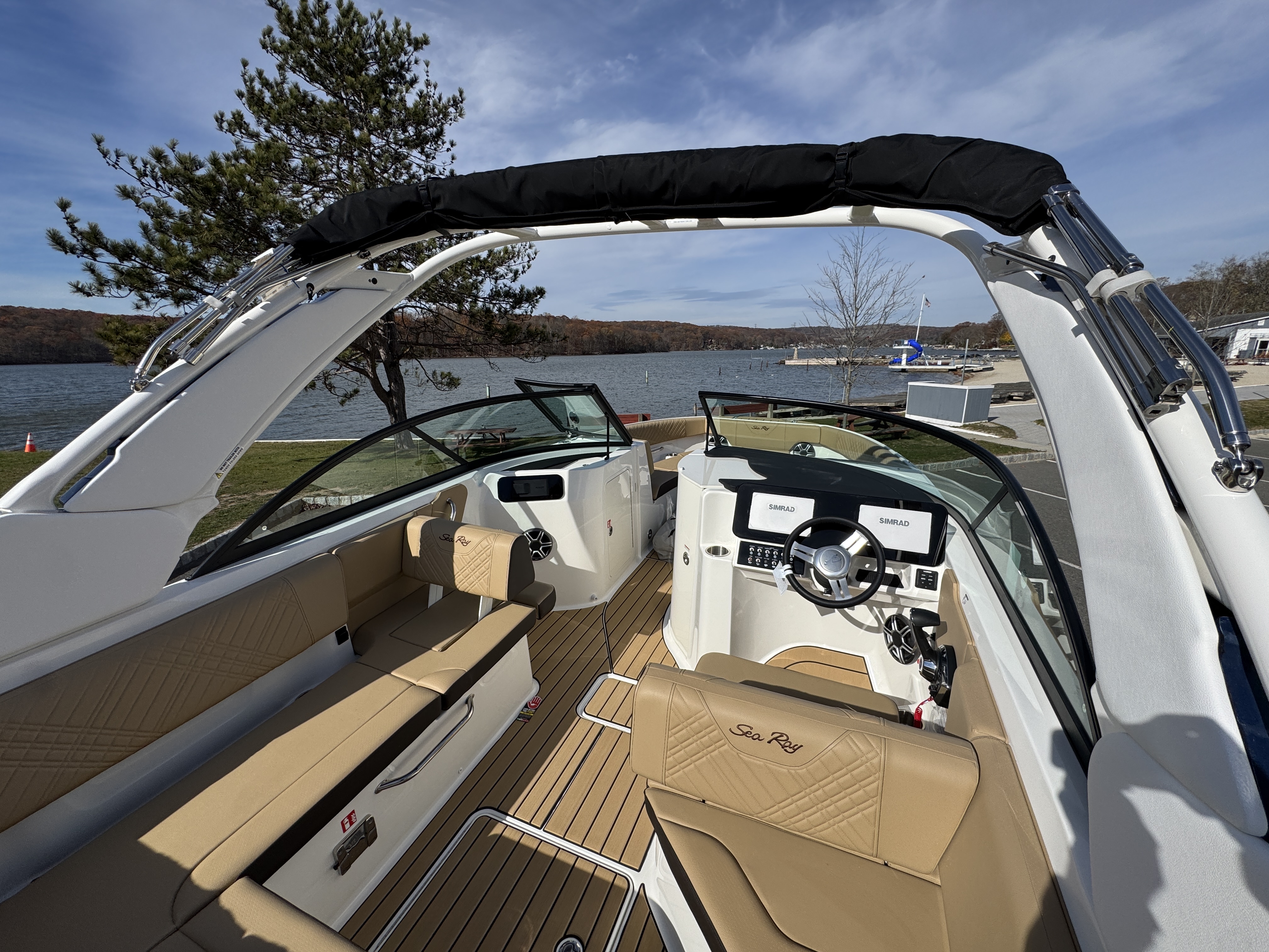 2026 Sea Ray SDX 230 Image Thumbnail #24