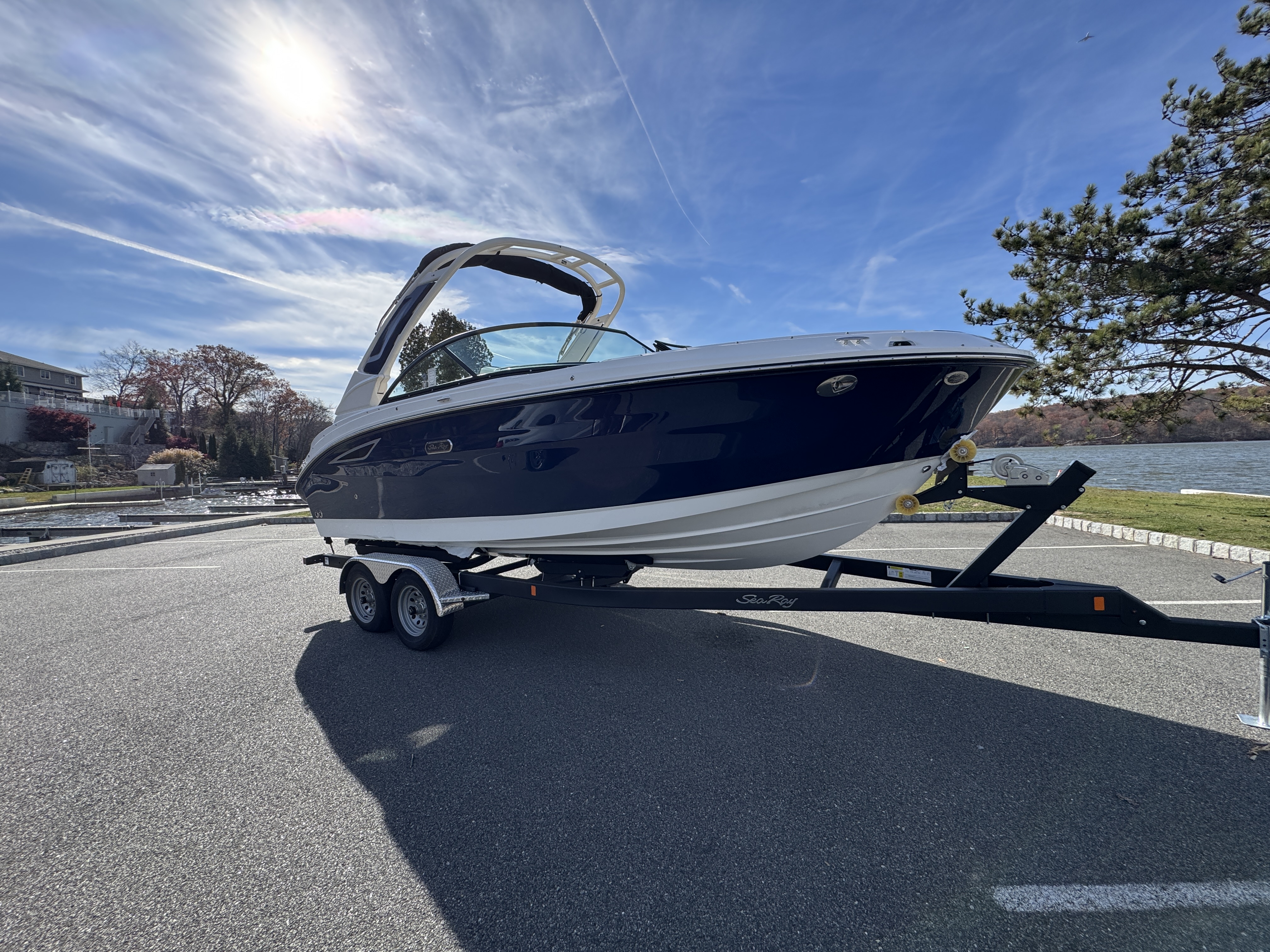 2026 Sea Ray SDX 230 Image Thumbnail #16