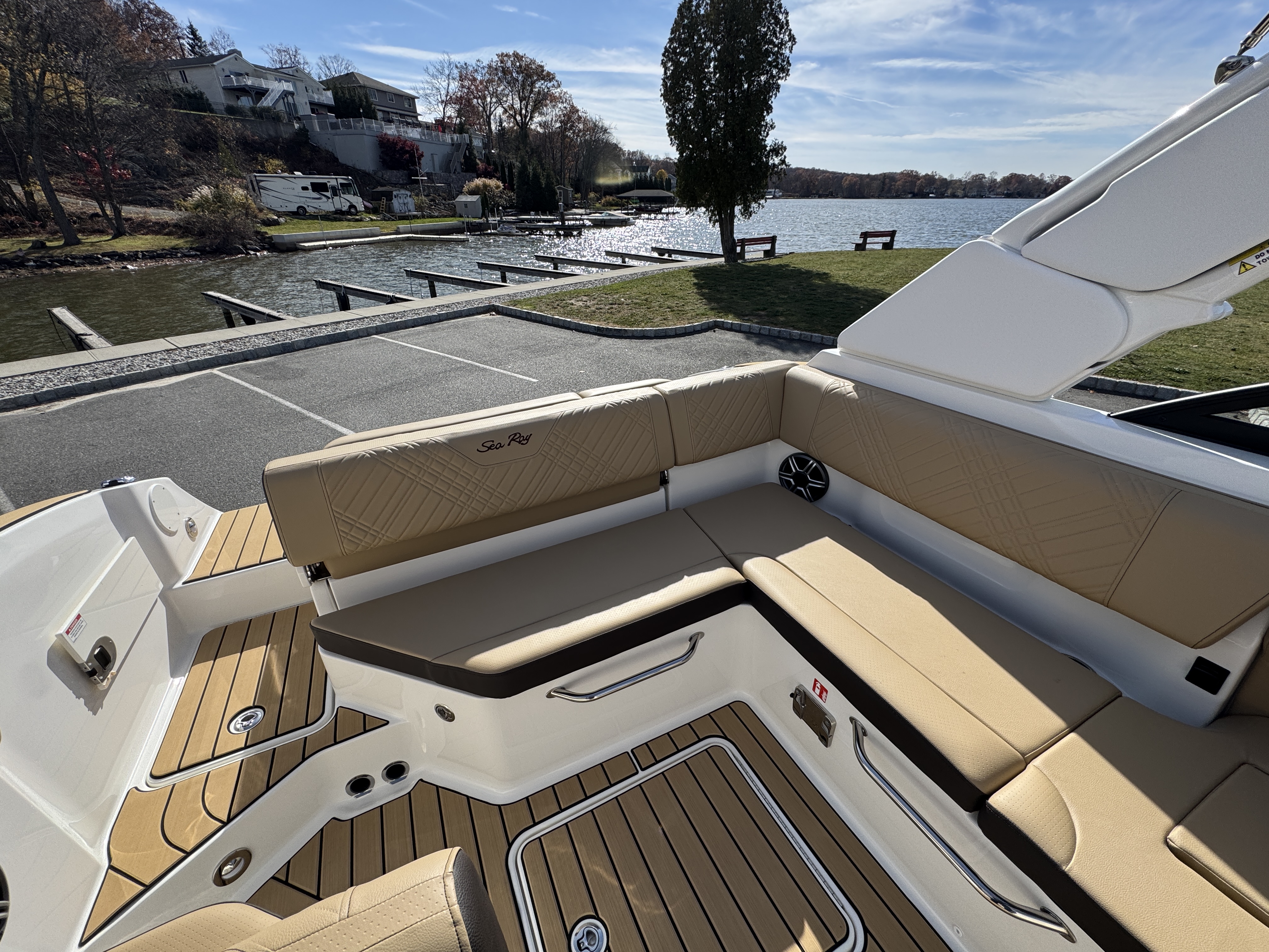 2026 Sea Ray SDX 230 Image Thumbnail #22