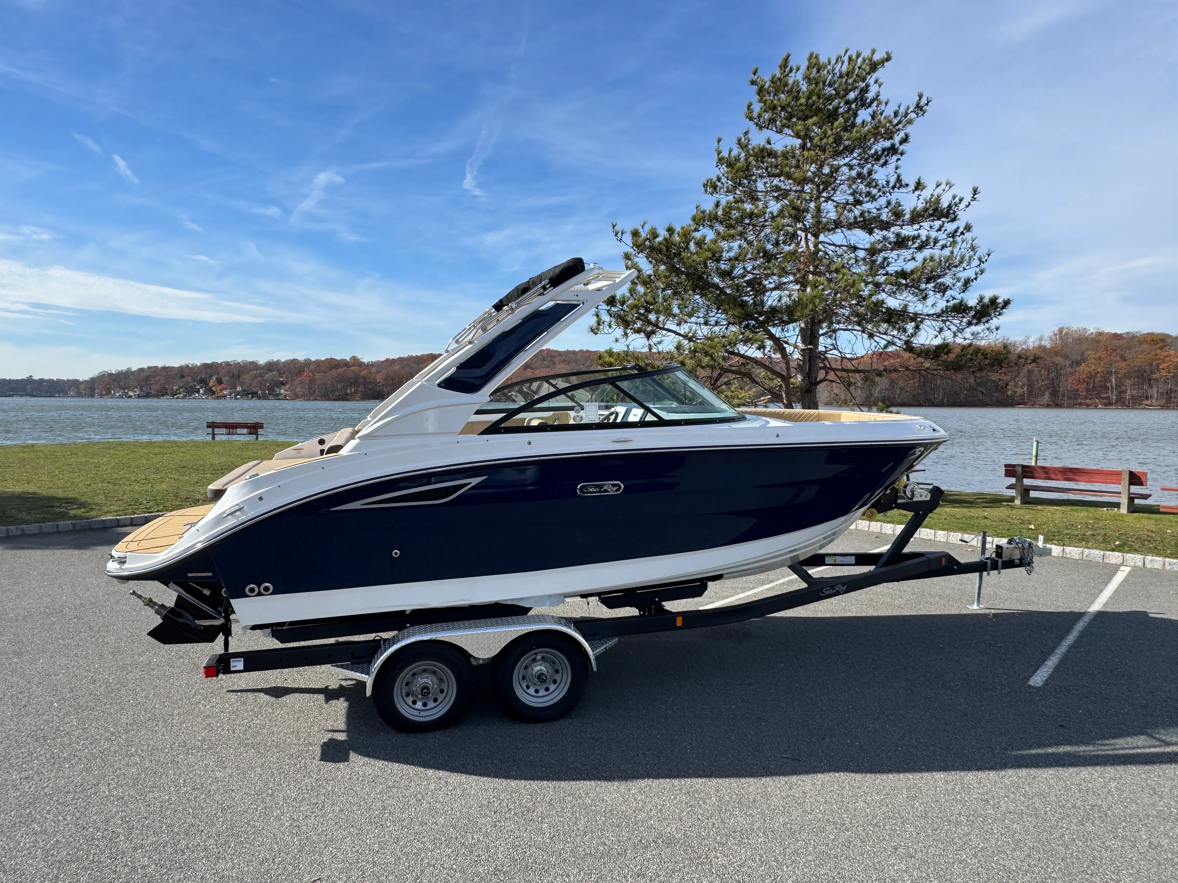 2026 Sea Ray SDX 230 Image Thumbnail #1