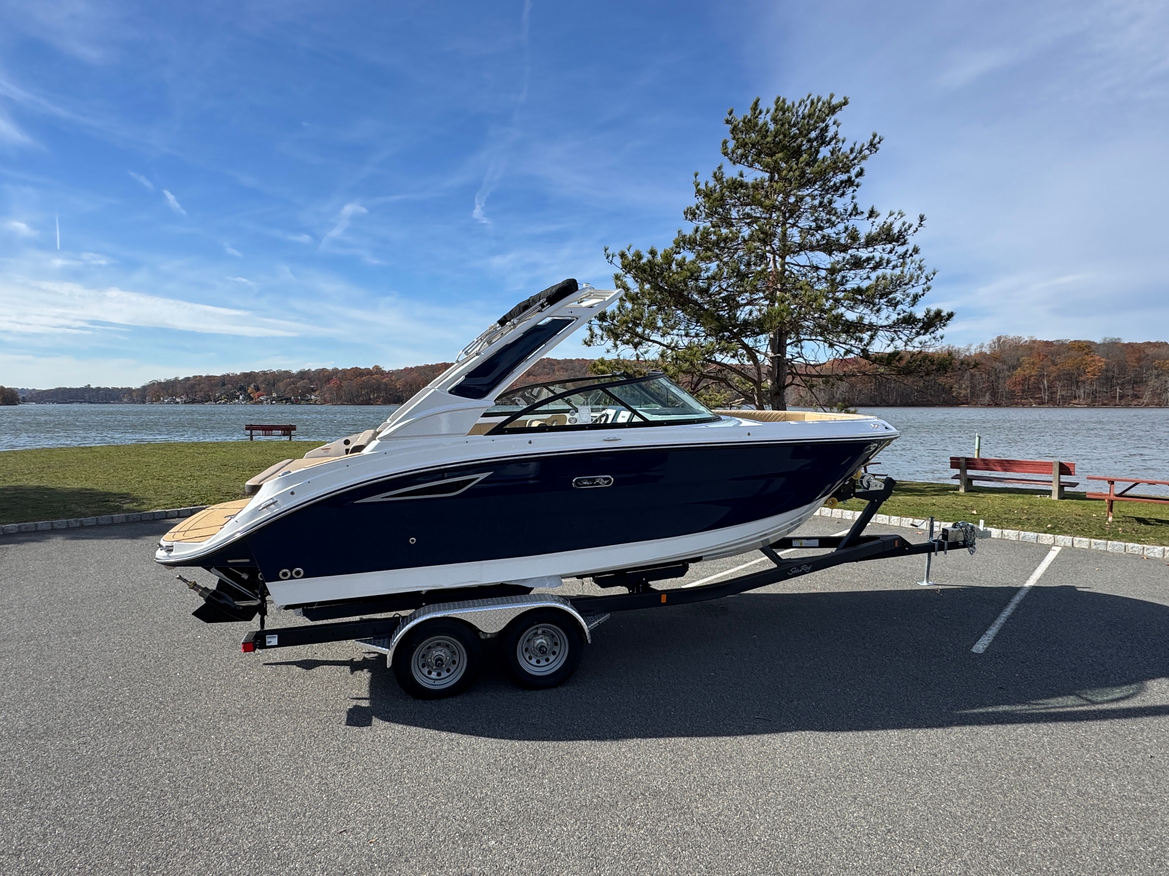 2026 Sea Ray SDX 230 Image Thumbnail #0