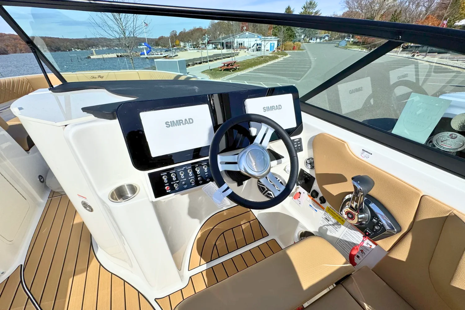 2026 Sea Ray SDX 230 Image Thumbnail #10