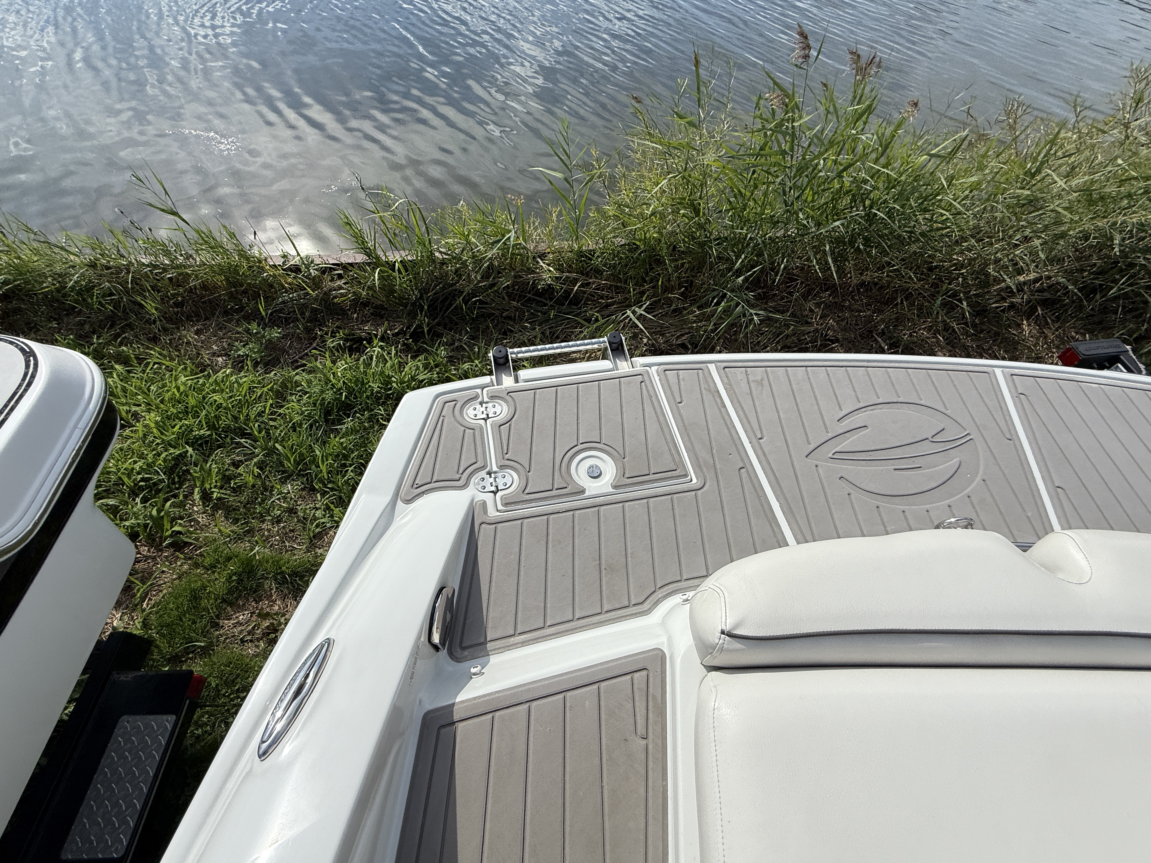 2017 Crownline E4 17 Image Thumbnail #31