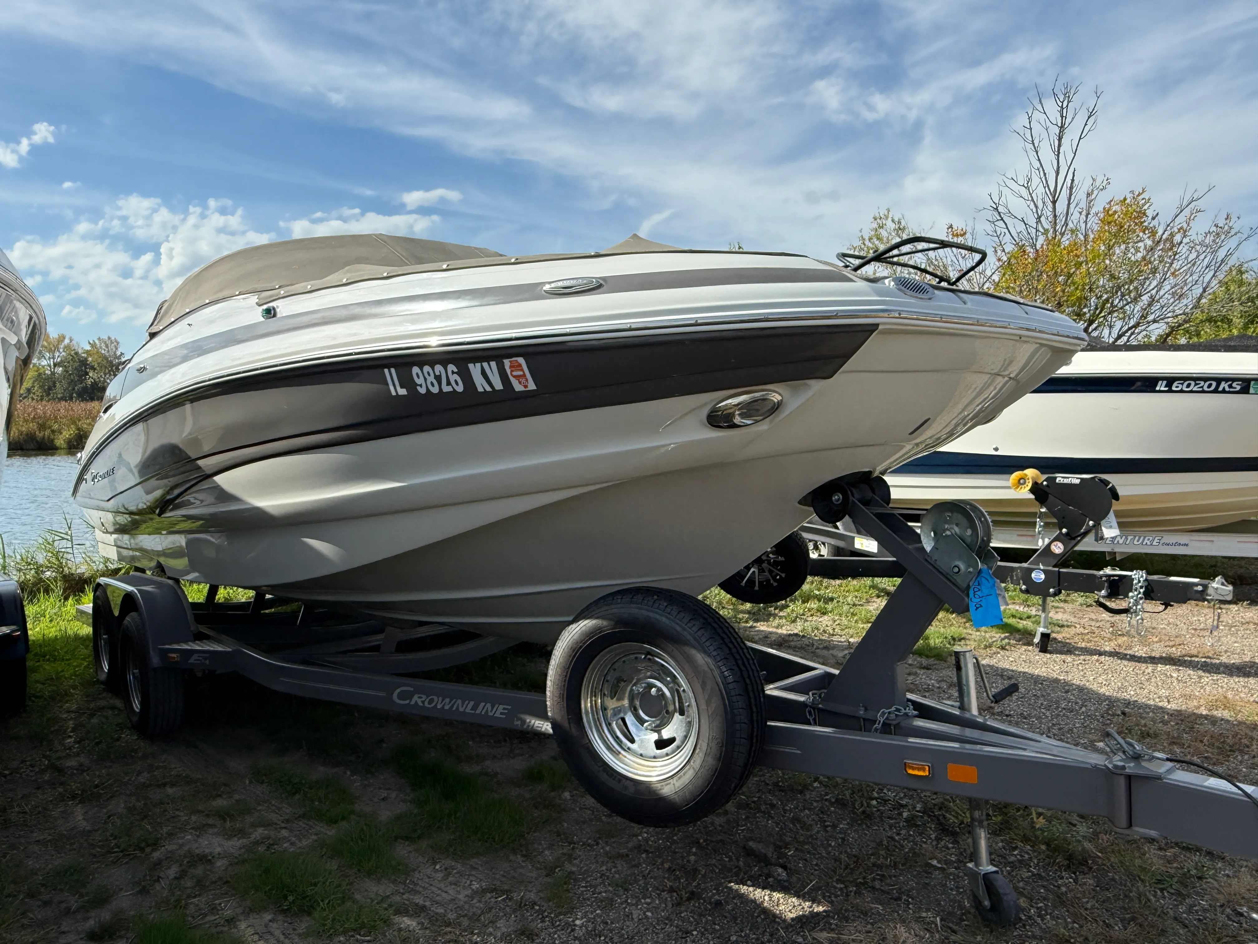 2017 Crownline E4 17 Image Thumbnail #0