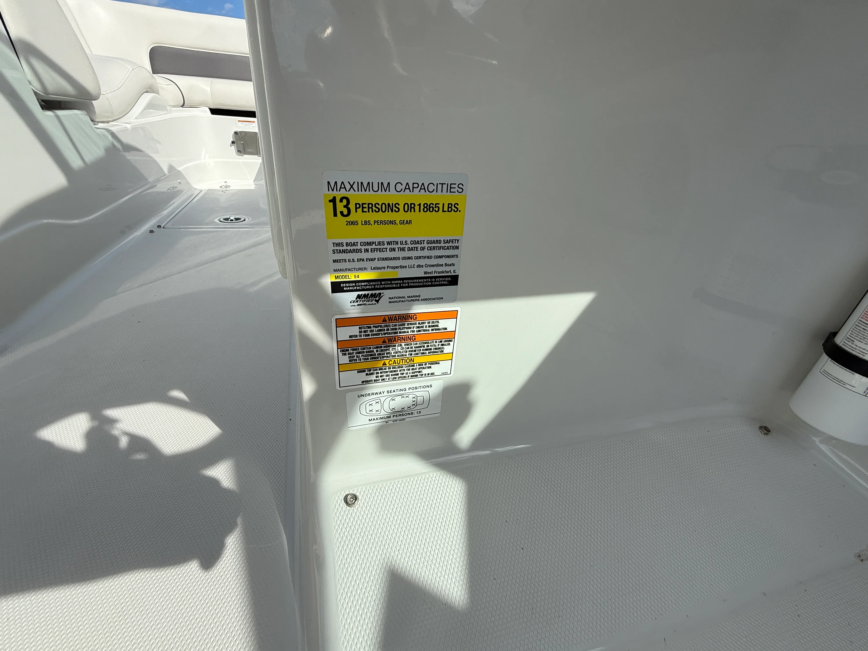 2017 Crownline E4 Image Thumbnail #18