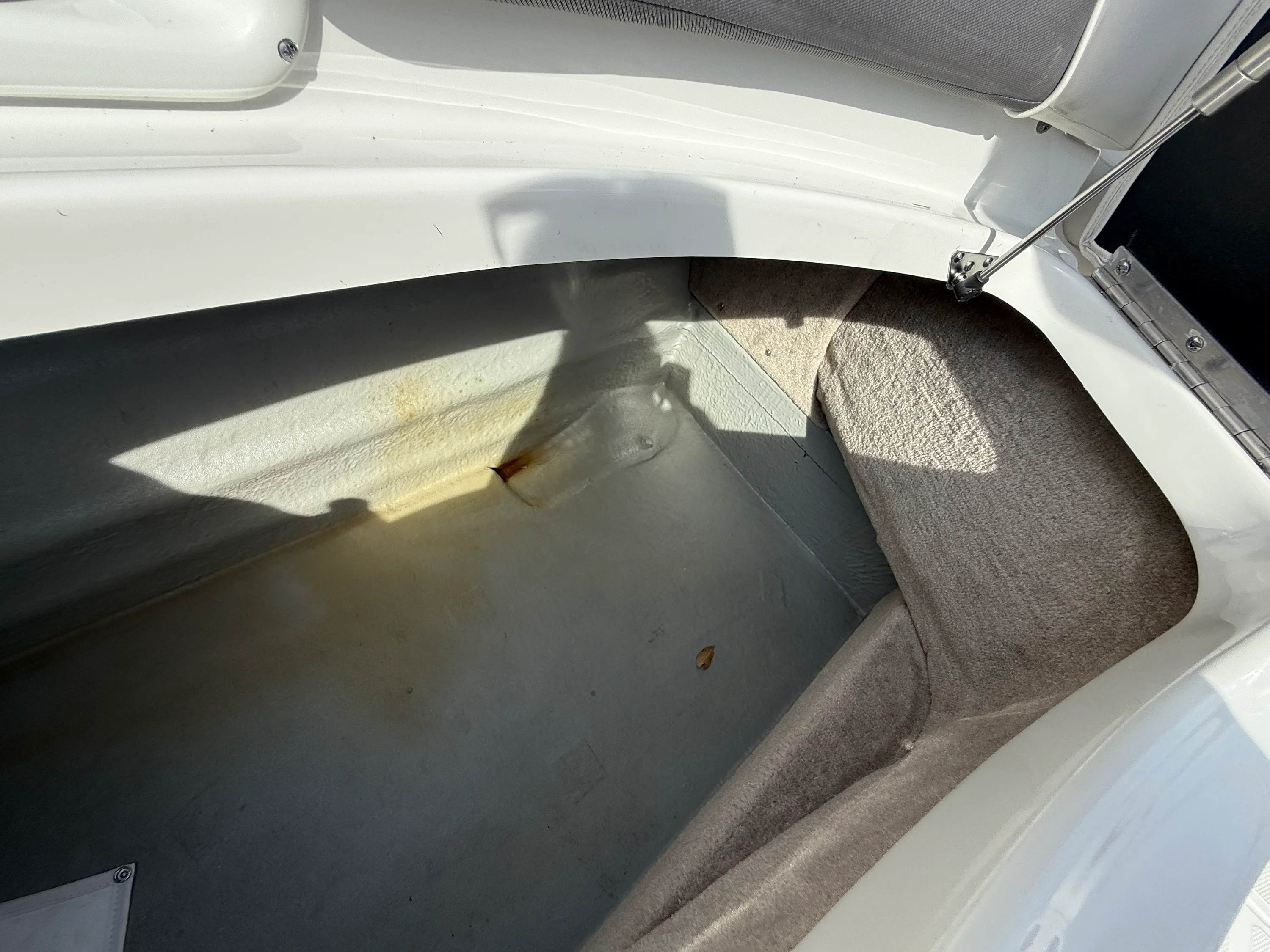 2017 Crownline E4 Image Thumbnail #38