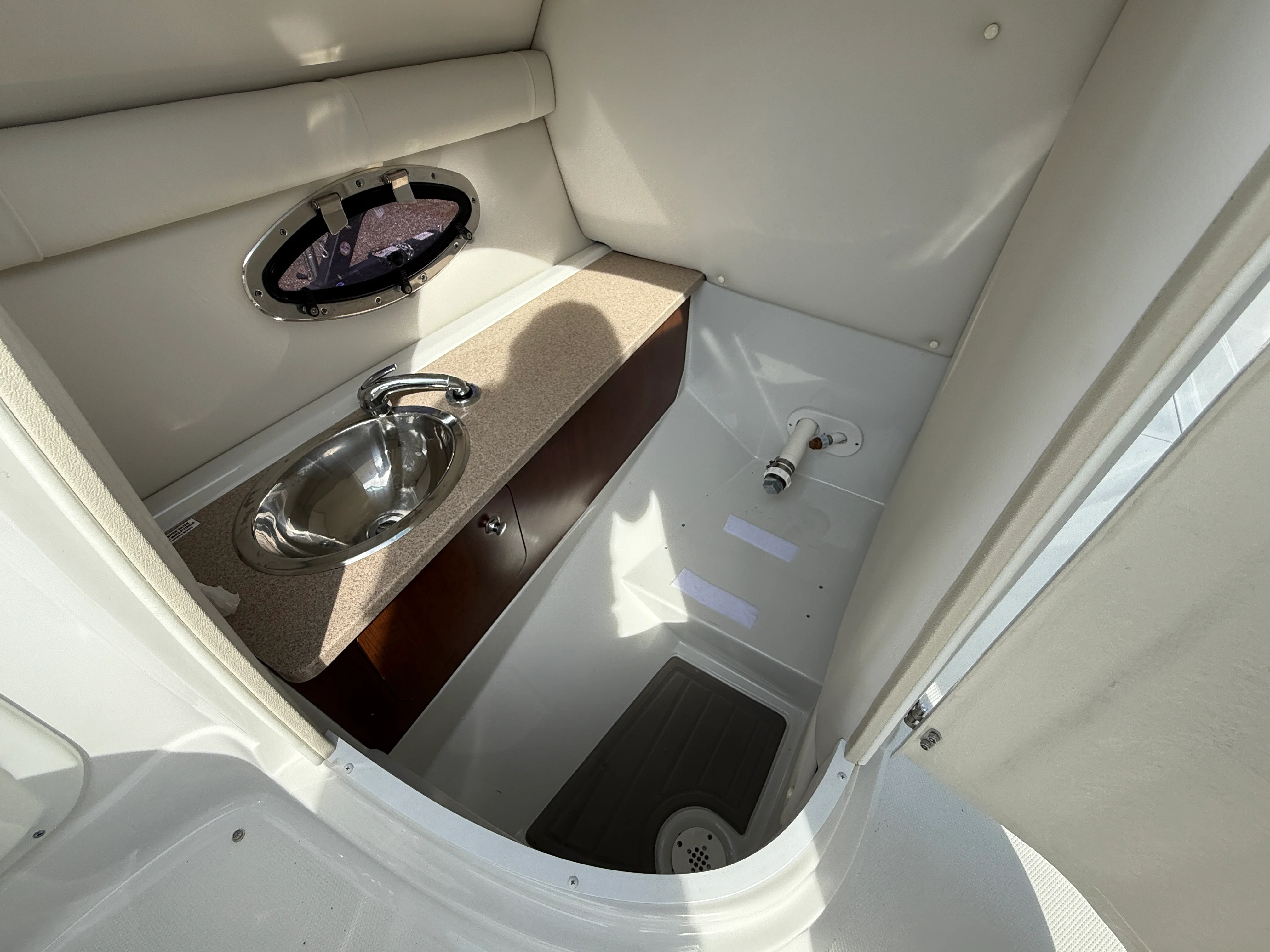 2017 Crownline E4 17 Image Thumbnail #27