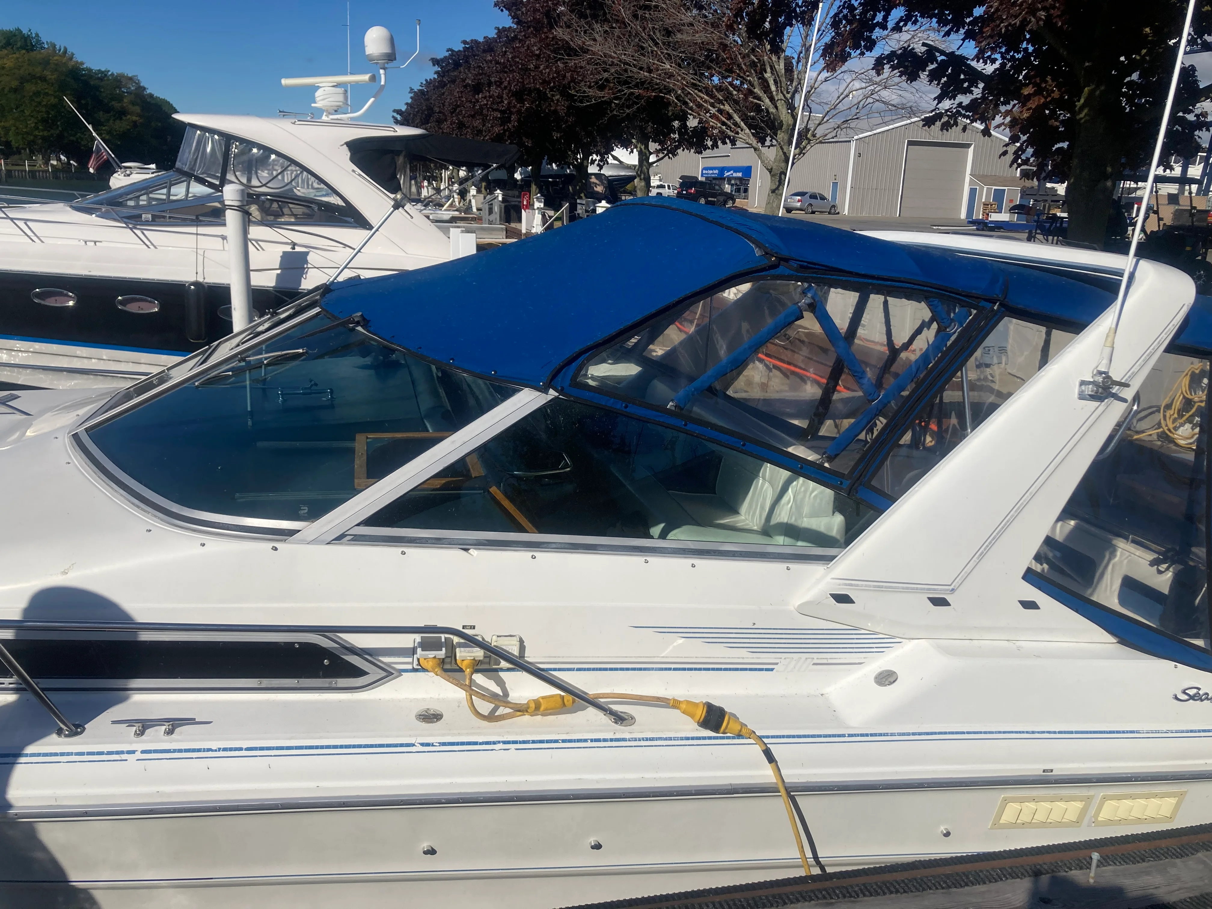 1990 Sea Ray 310 SD Image Thumbnail #7