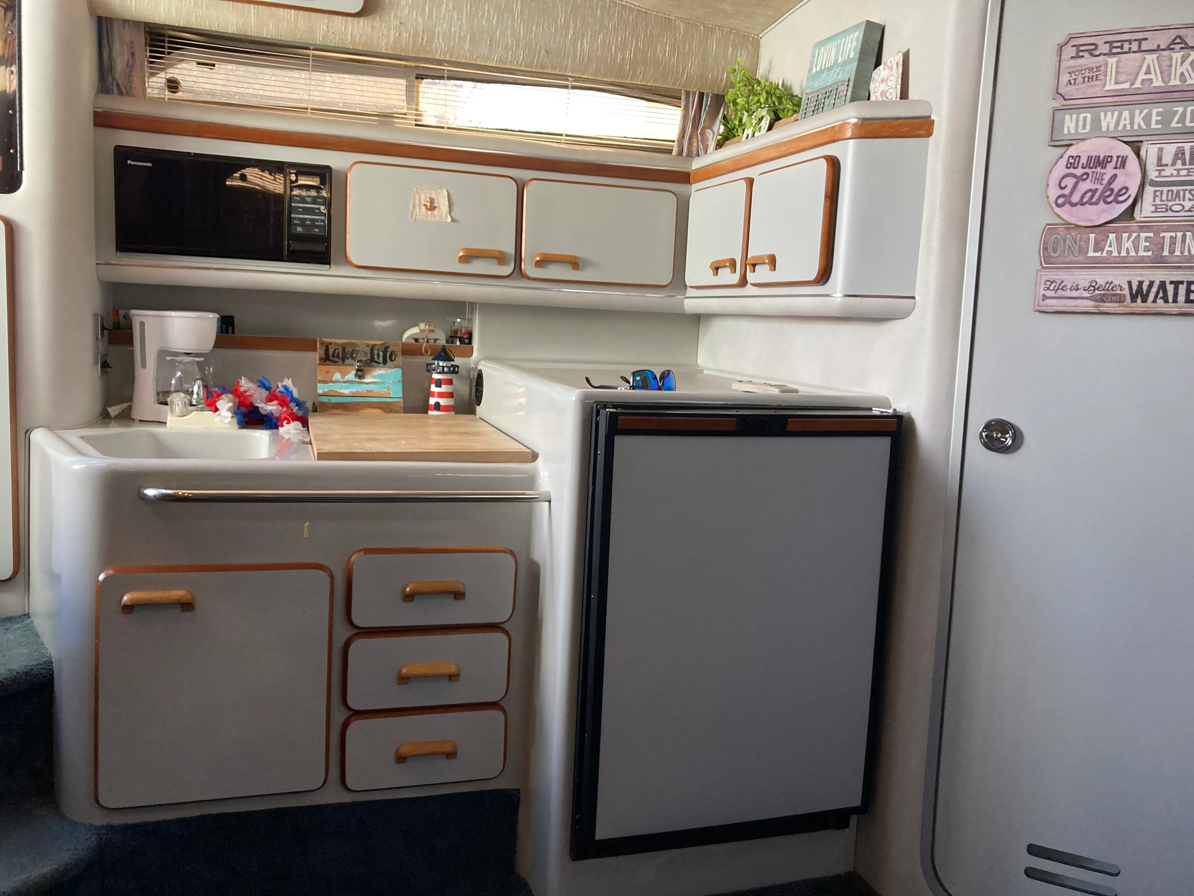 1990 Sea Ray 310 SD Image Thumbnail #16