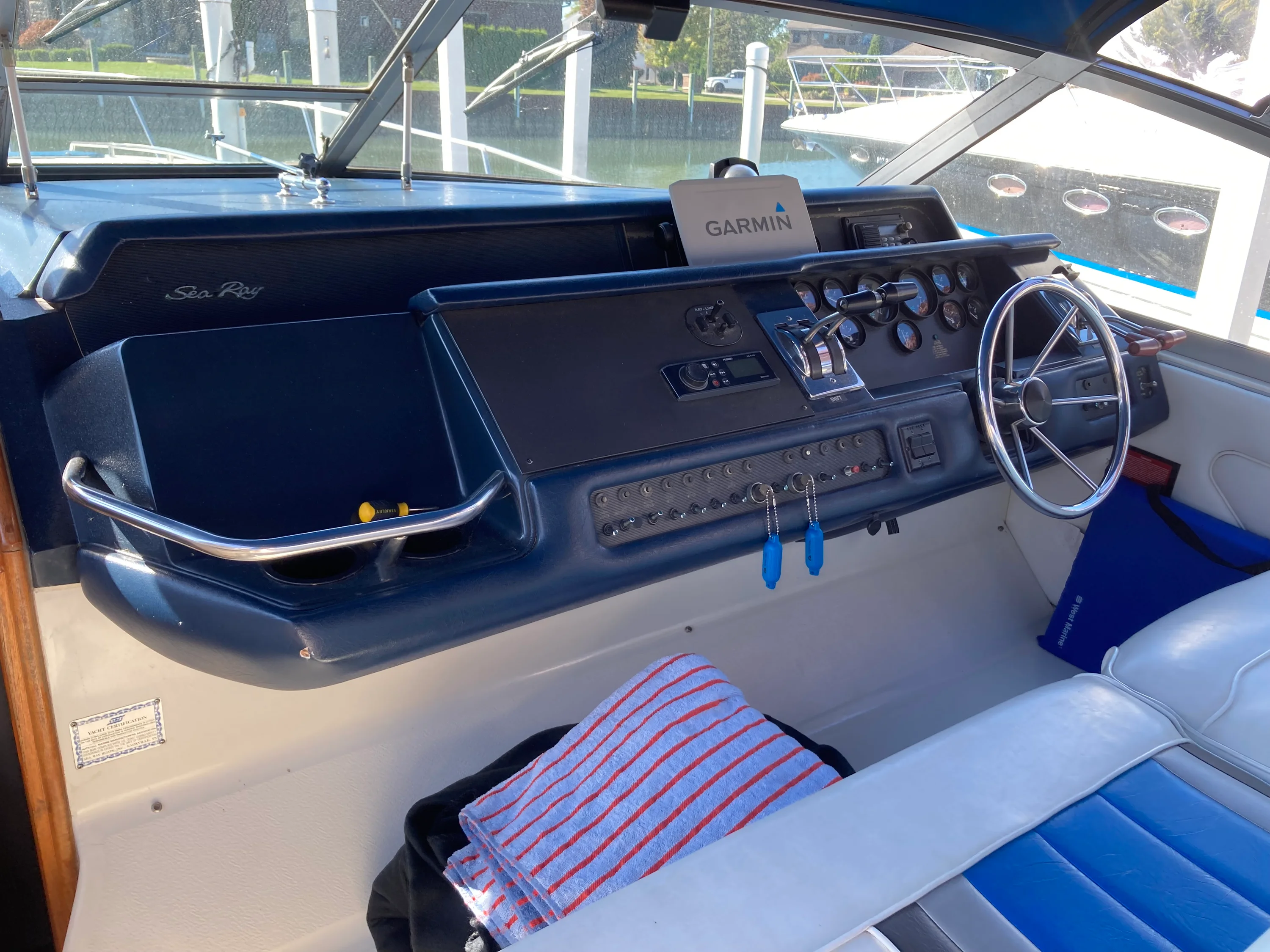 1990 Sea Ray 310 SD Image Thumbnail #14