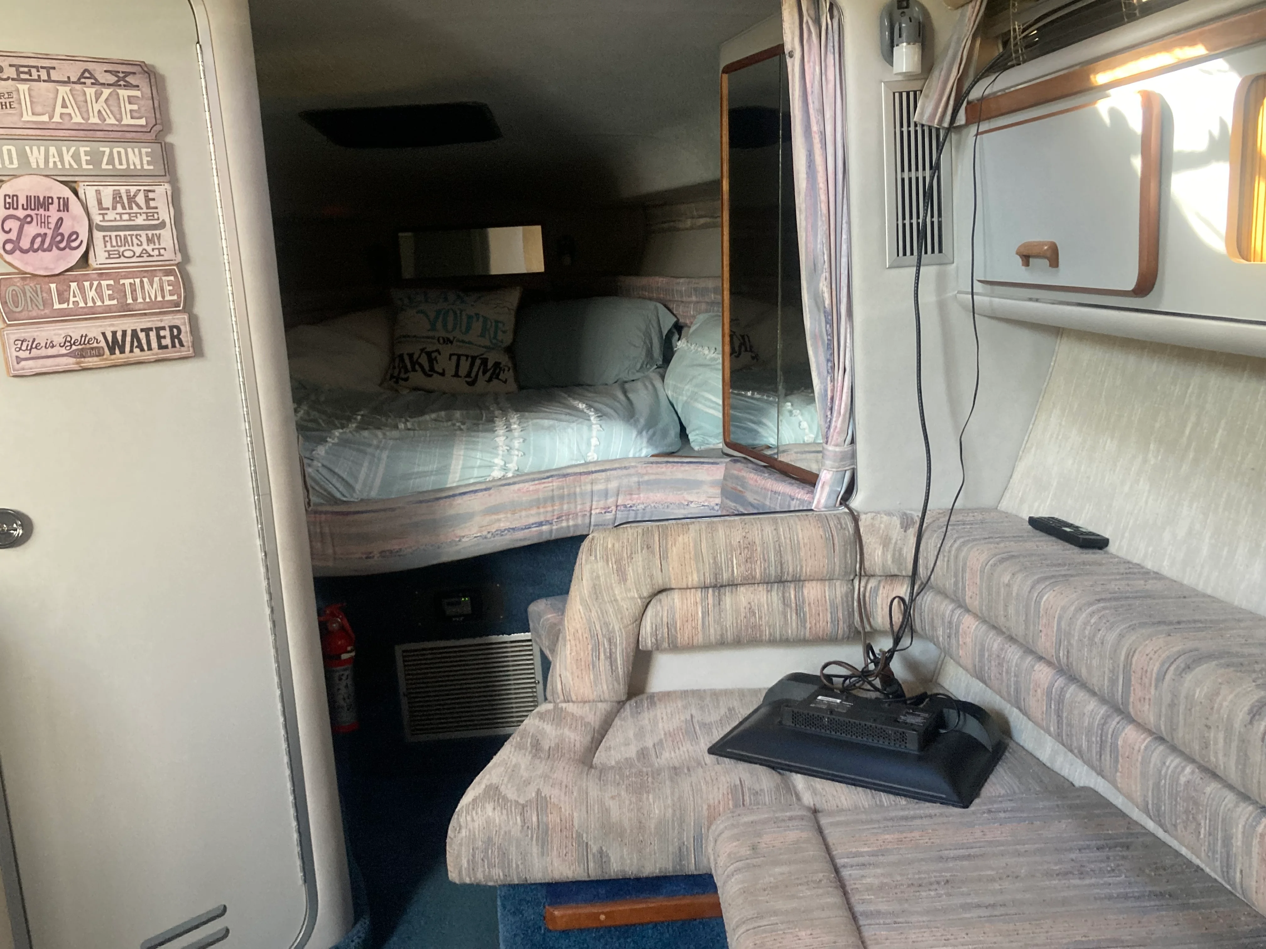 1990 Sea Ray 310 SD Image Thumbnail #24