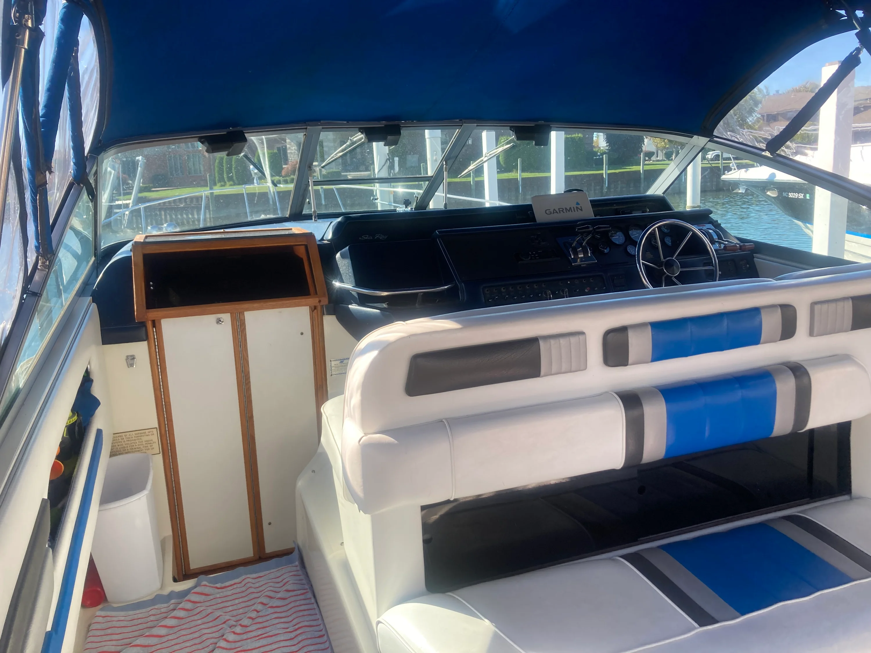 1990 Sea Ray 310 SD Image Thumbnail #10