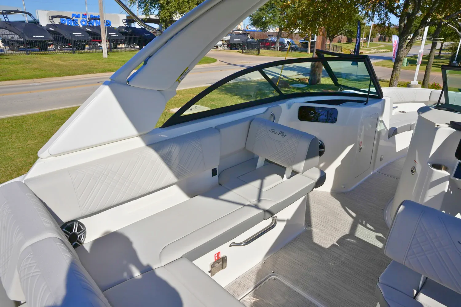 2026 Sea Ray SDX 230 Image Thumbnail #14