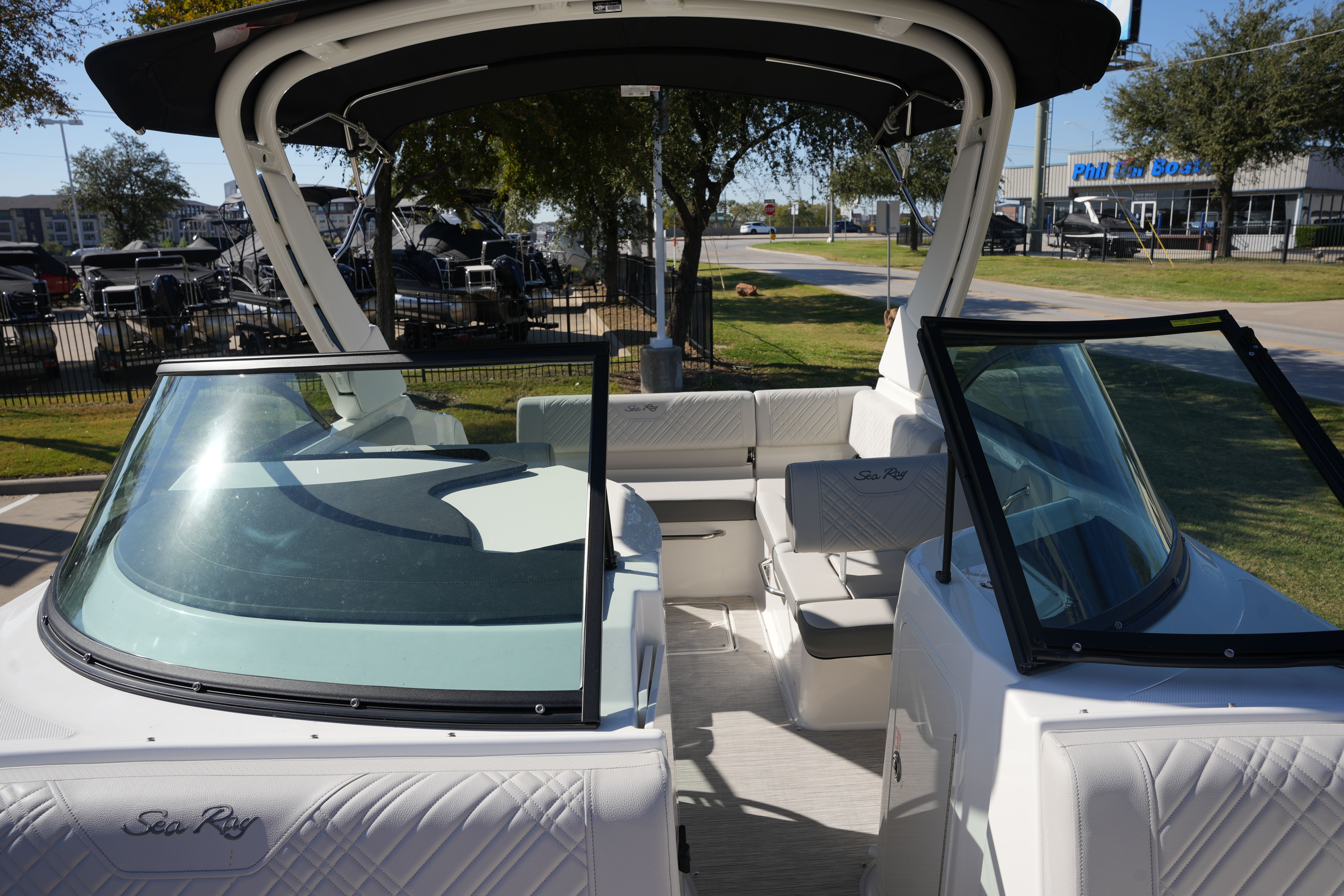 2026 Sea Ray SDX 230 Image Thumbnail #29