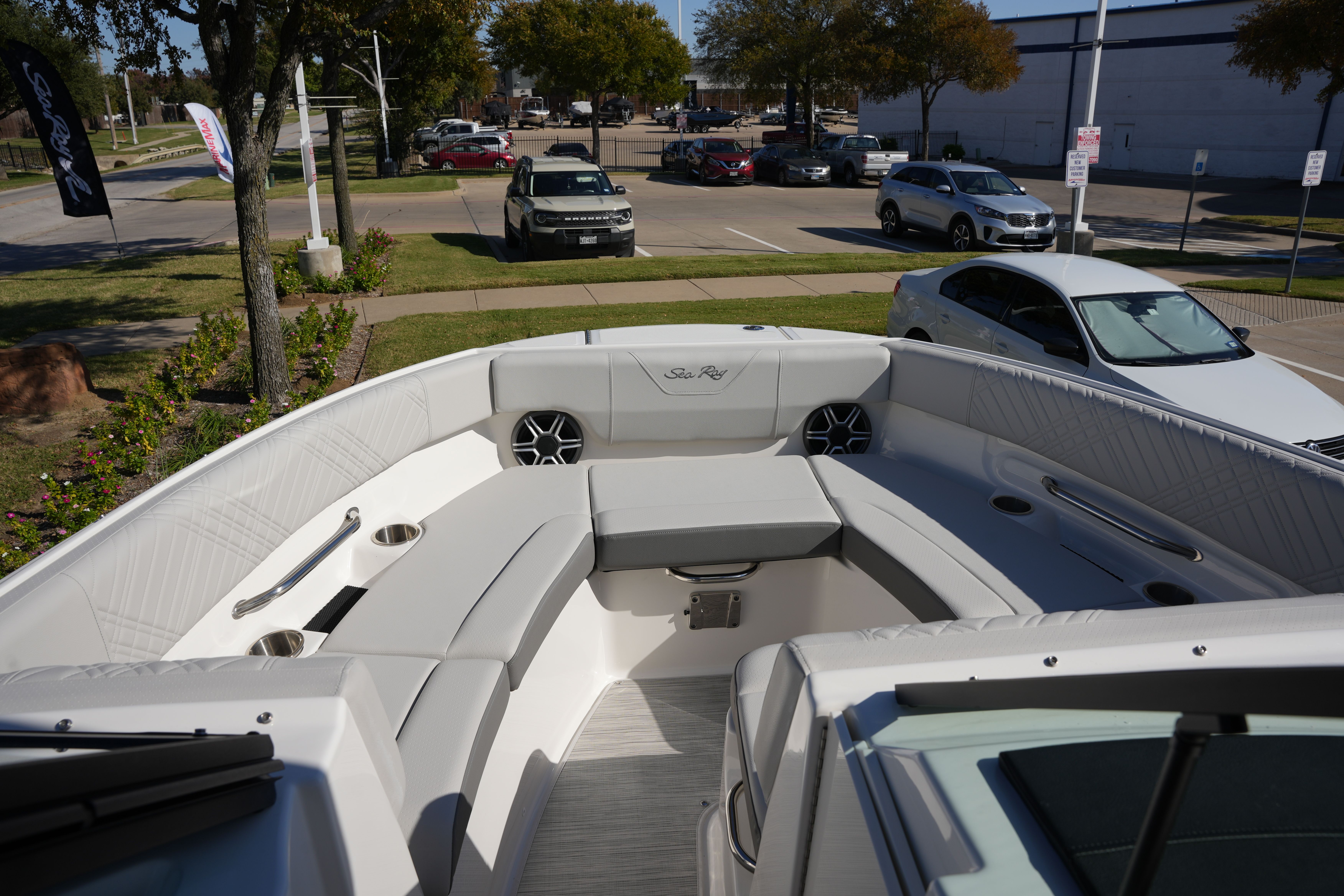 2026 Sea Ray SDX 230 Image Thumbnail #25