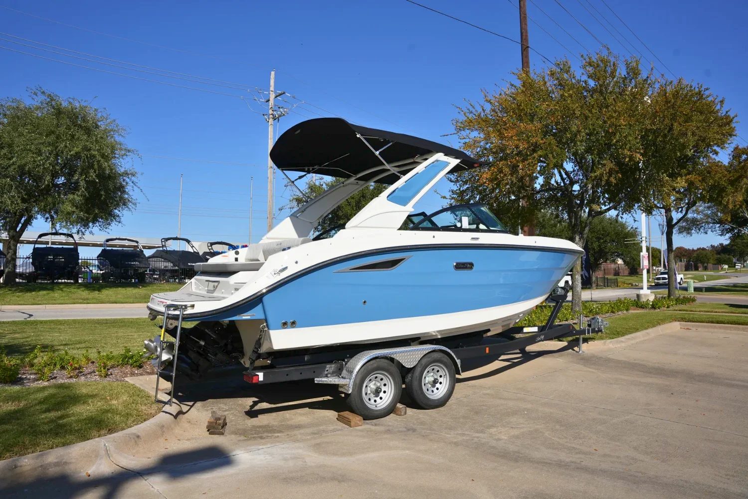 2026 Sea Ray SDX 230 Image Thumbnail #2