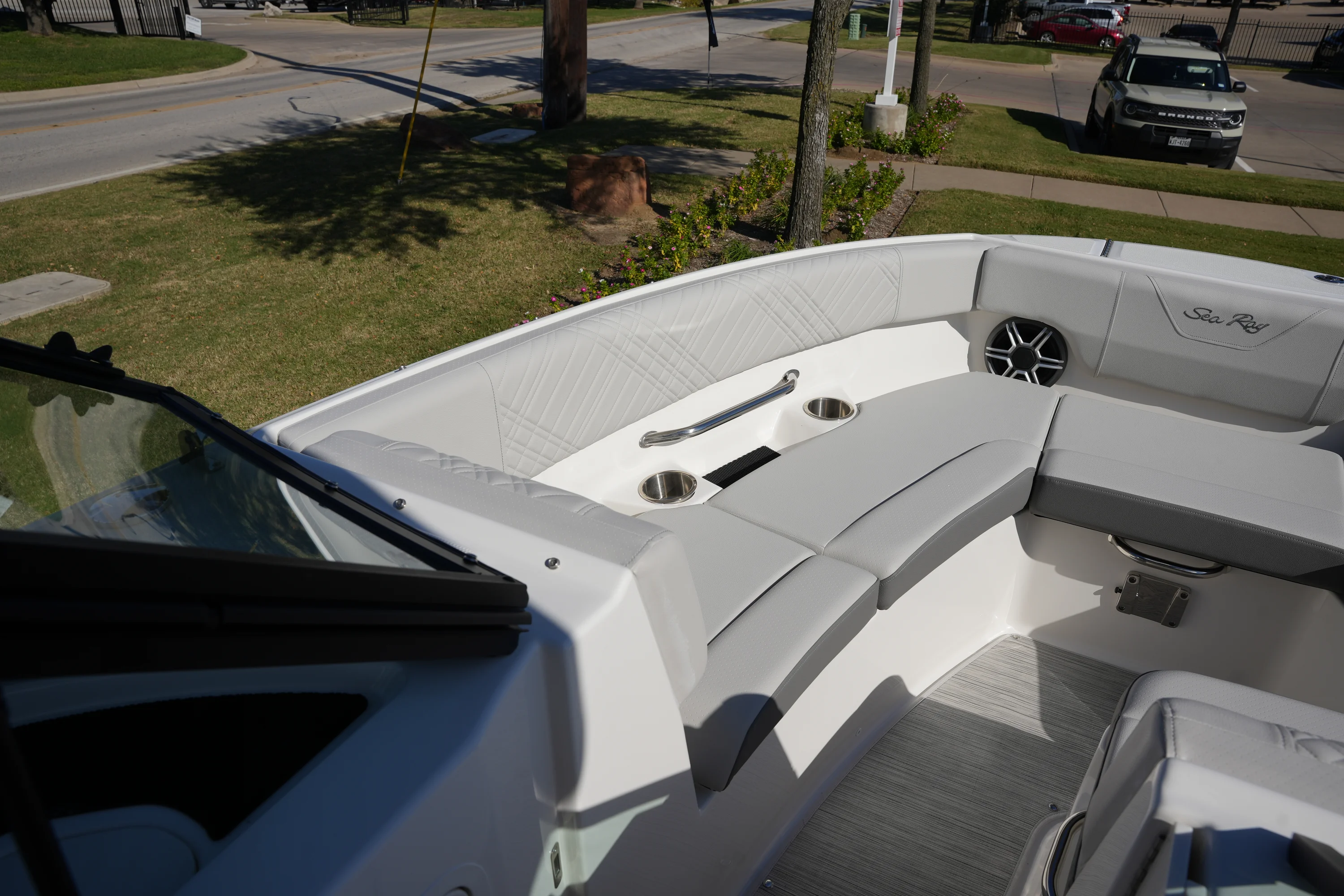 2026 Sea Ray SDX 230 Image Thumbnail #27