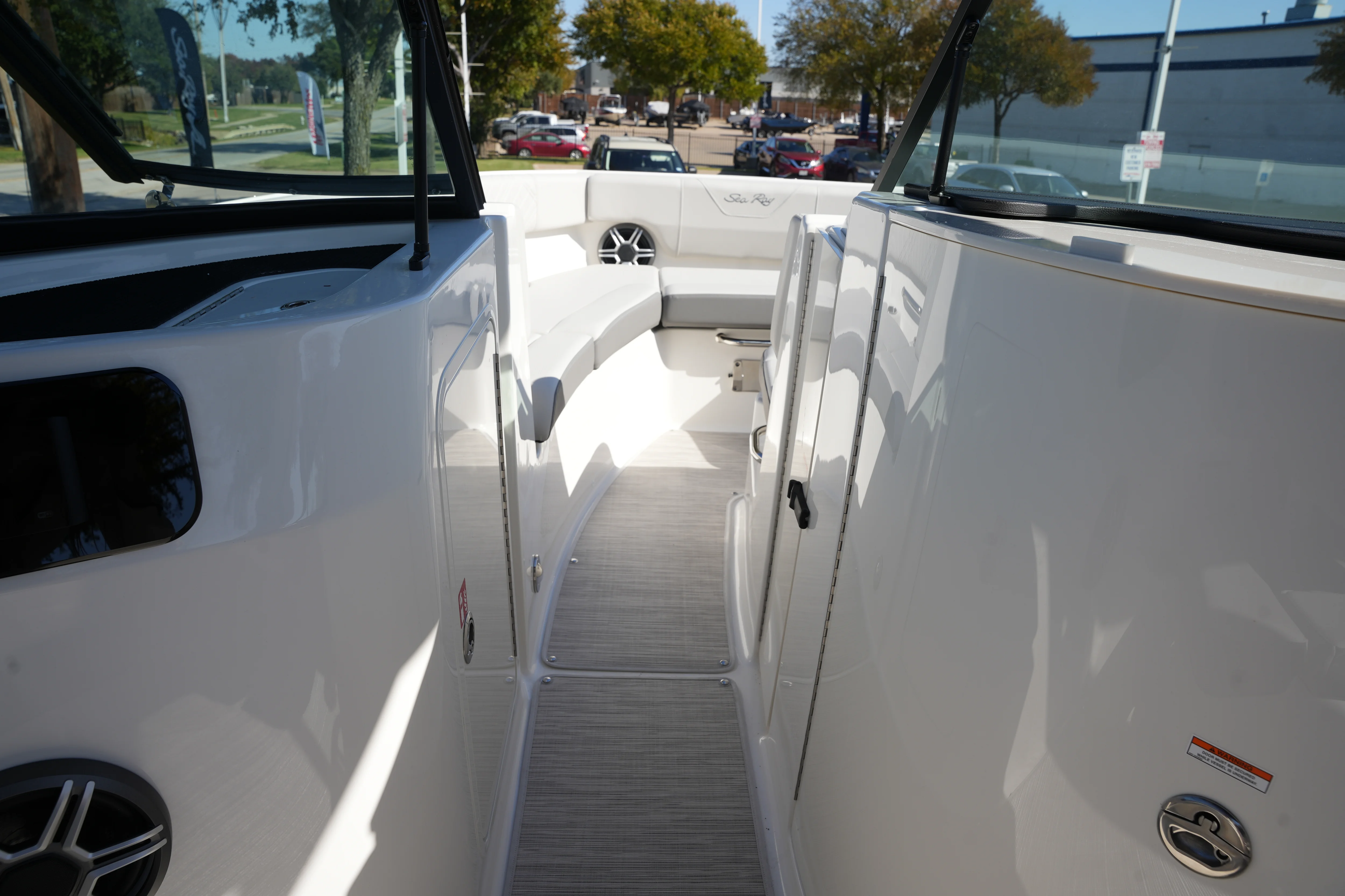 2026 Sea Ray SDX 230 Image Thumbnail #23