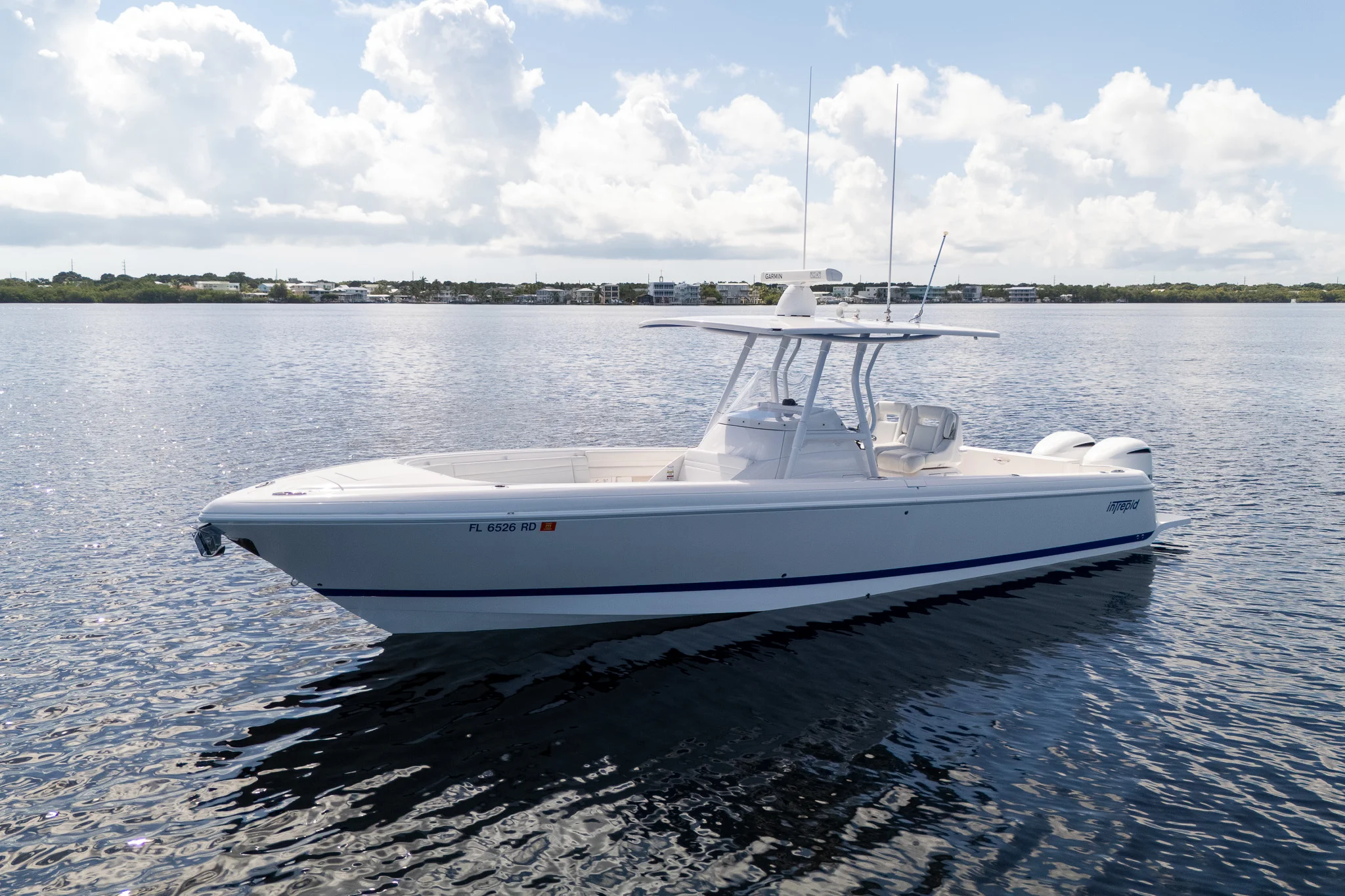 2016 Intrepid 327 CC Image Thumbnail #2