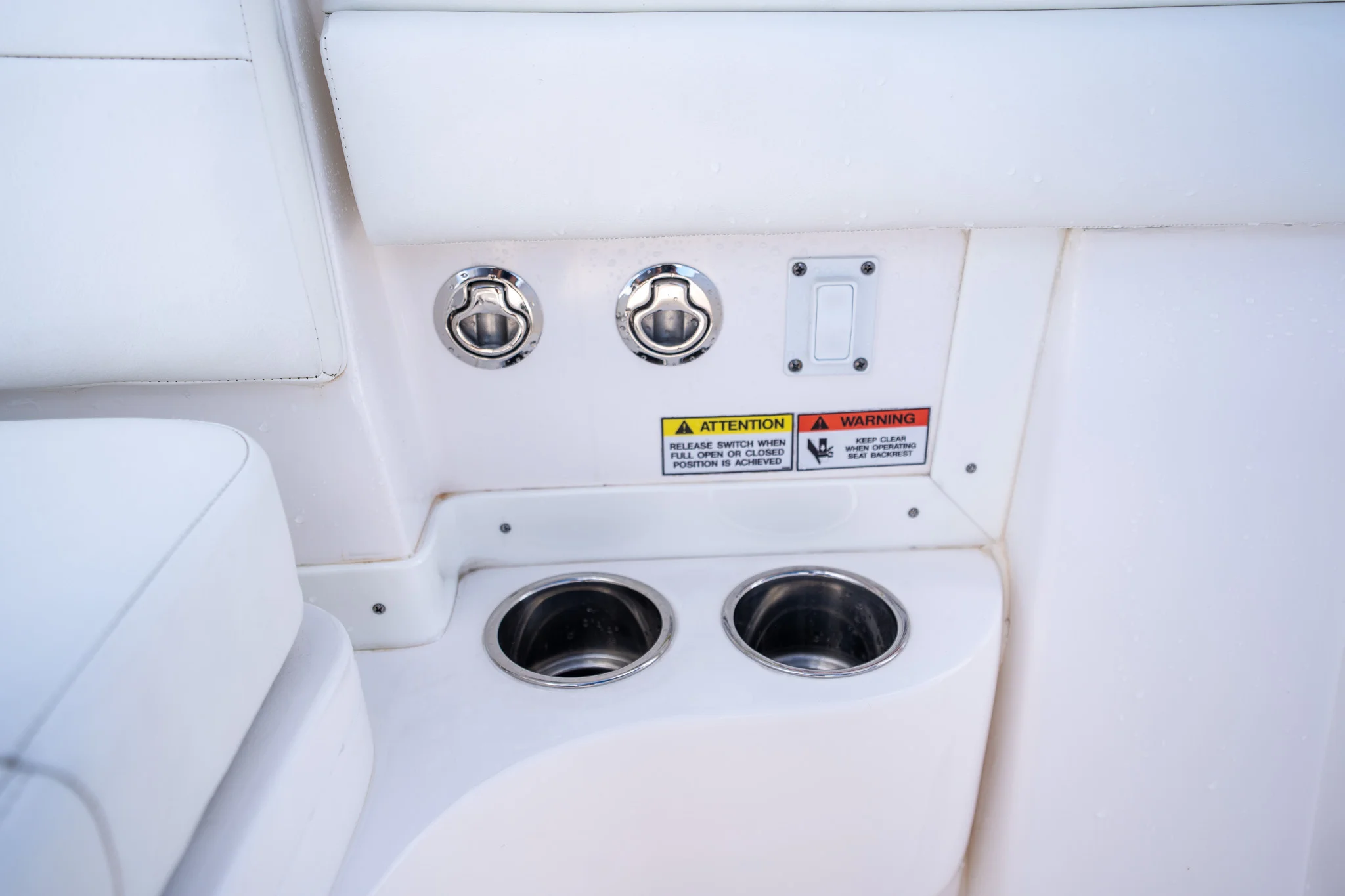 2016 Intrepid 327 CC Image Thumbnail #19