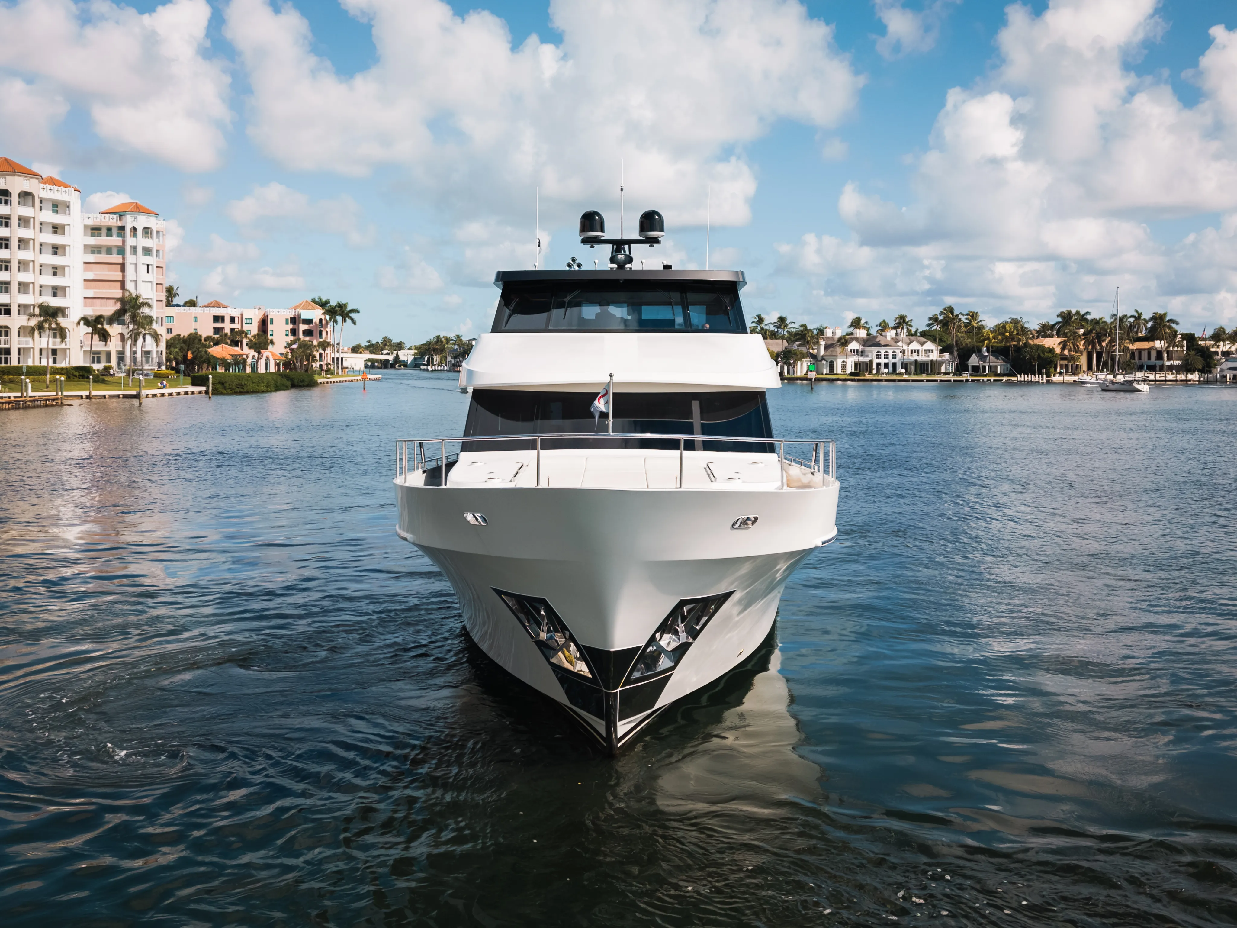 2022 Ocean Alexander 32L Image Thumbnail #8