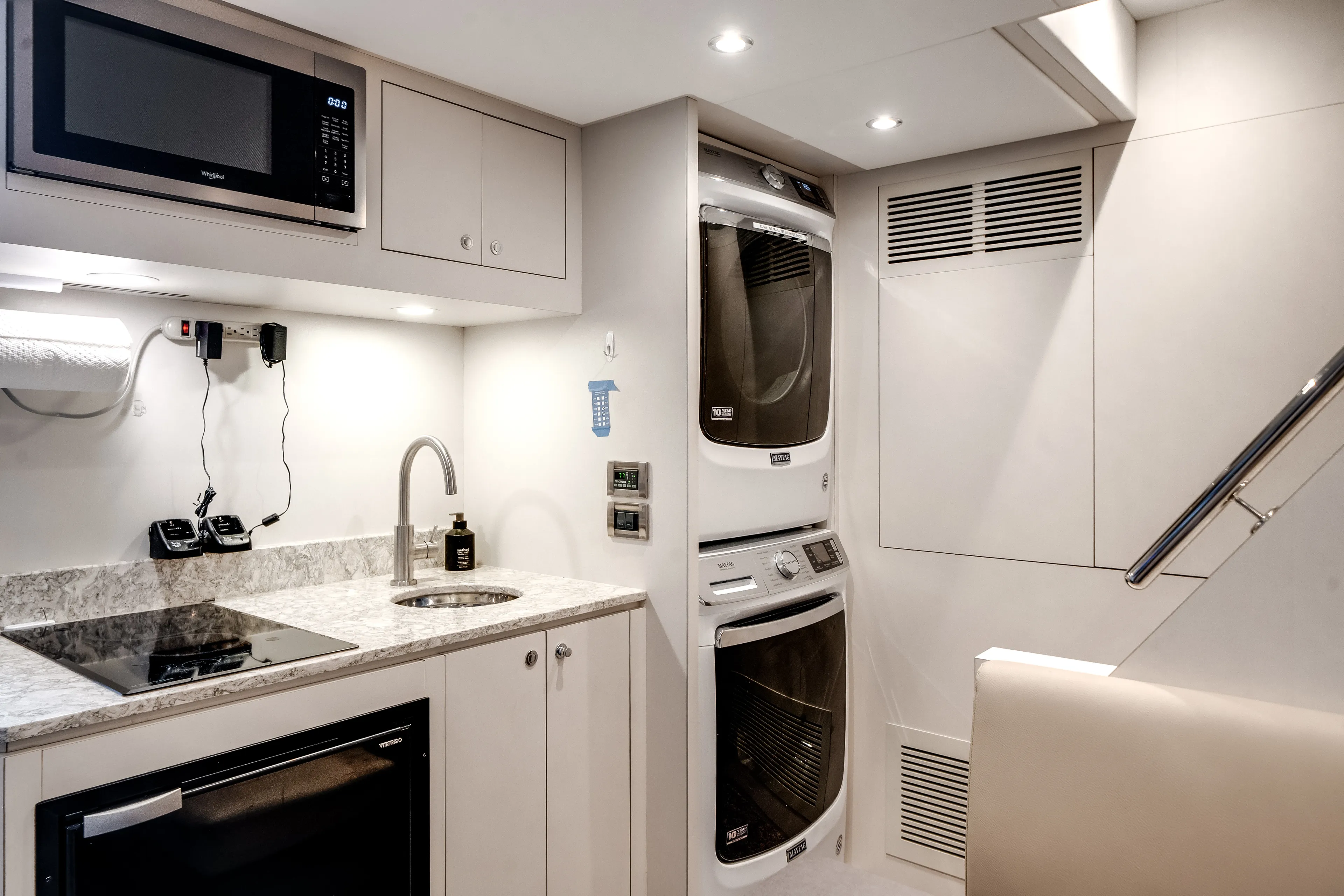 2022 Ocean Alexander 32L Image Thumbnail #81