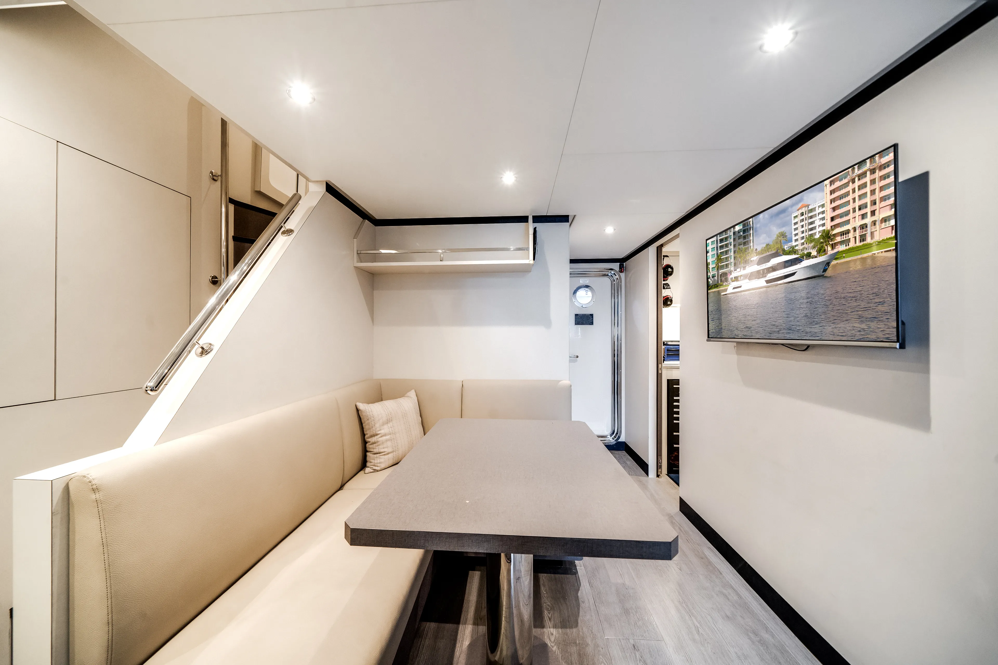 2022 Ocean Alexander 32L Image Thumbnail #83