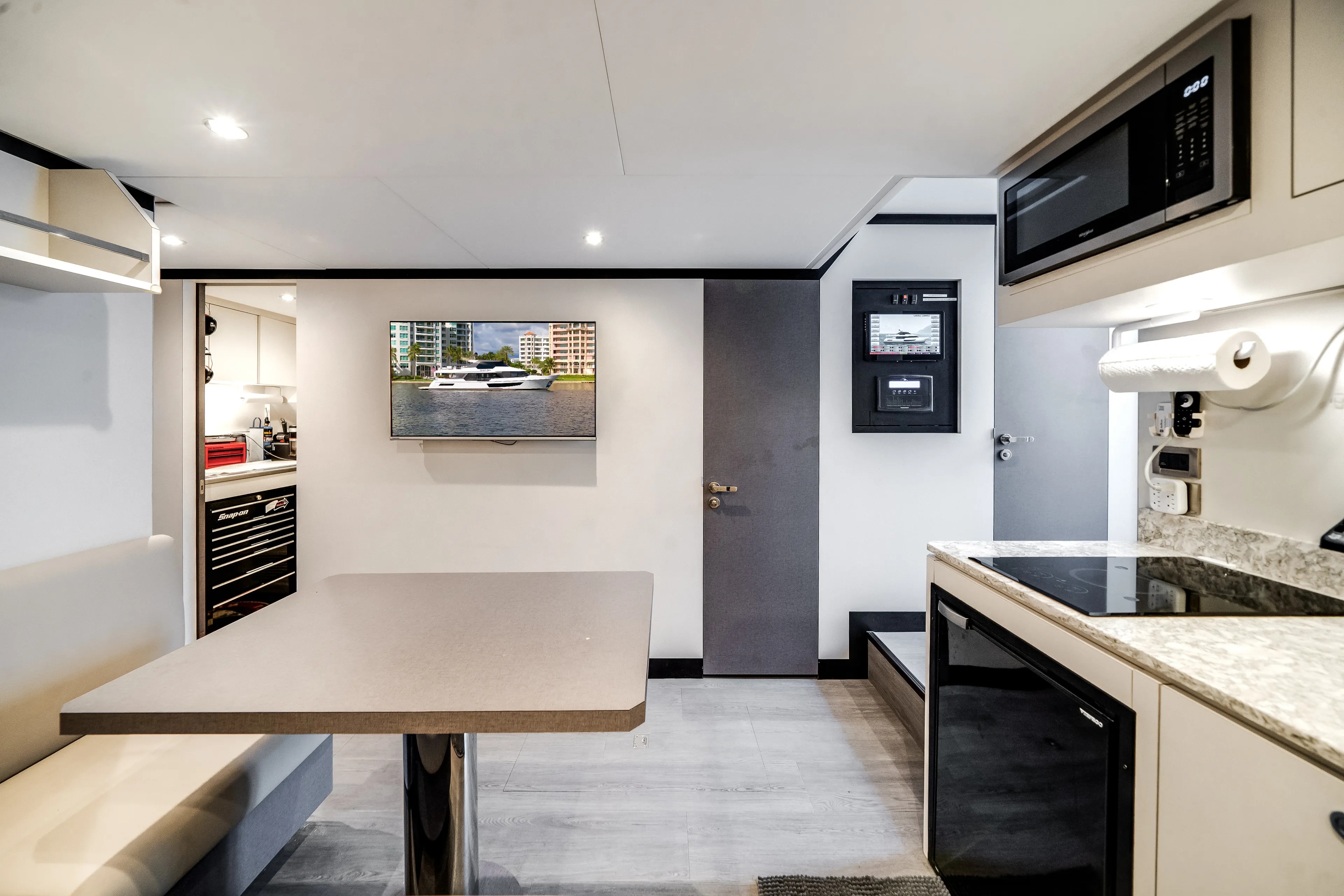 2022 Ocean Alexander 32L Image Thumbnail #82