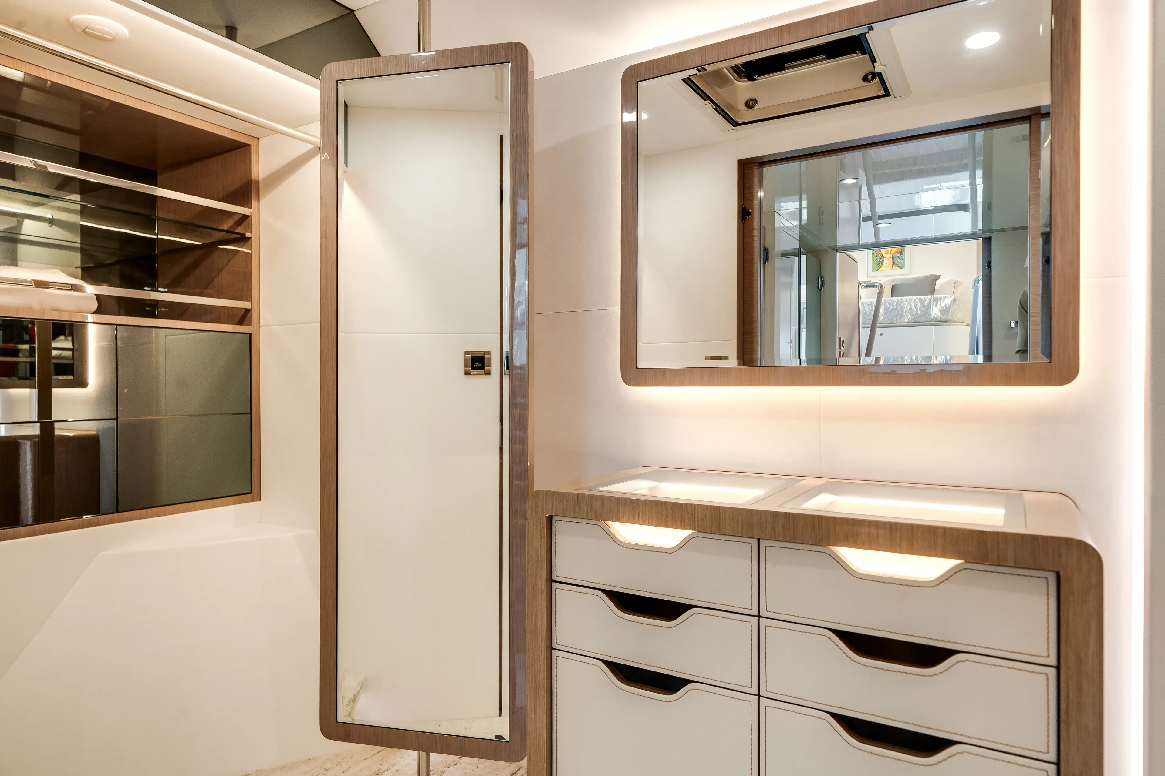 2022 Ocean Alexander 32L Image Thumbnail #33