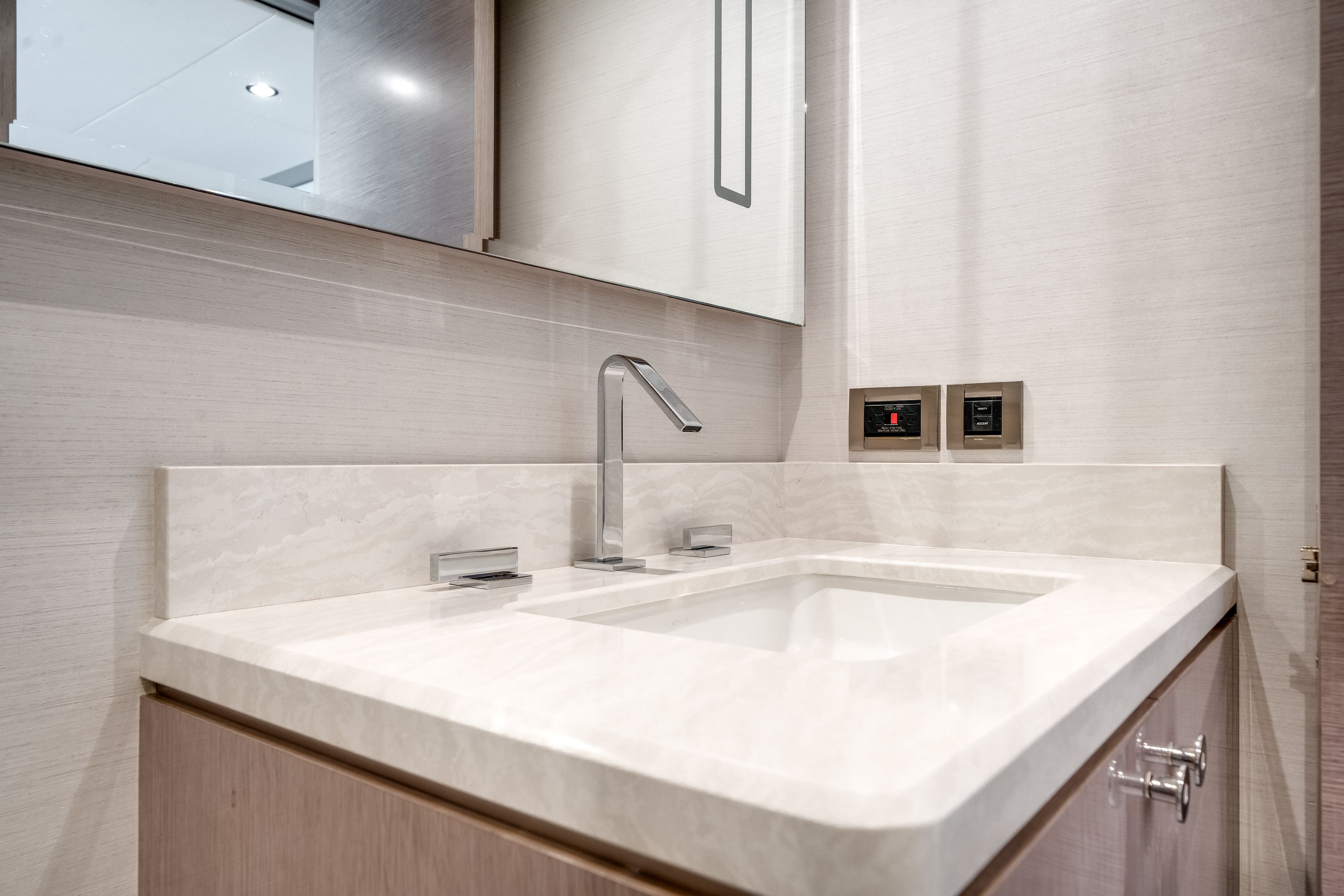 2022 Ocean Alexander 32L Image Thumbnail #46