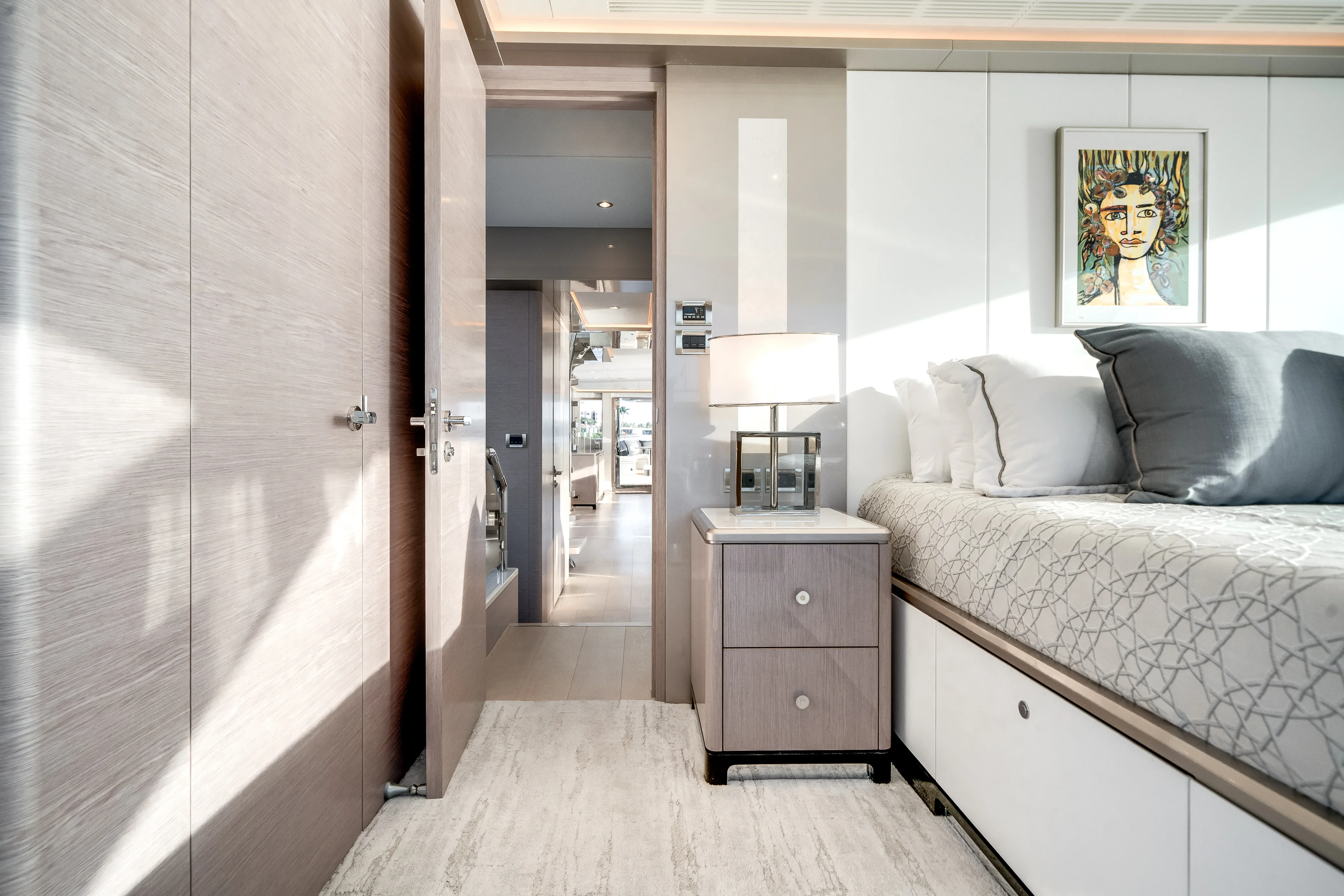 2022 Ocean Alexander
                                                             32L Image Thumbnail #26