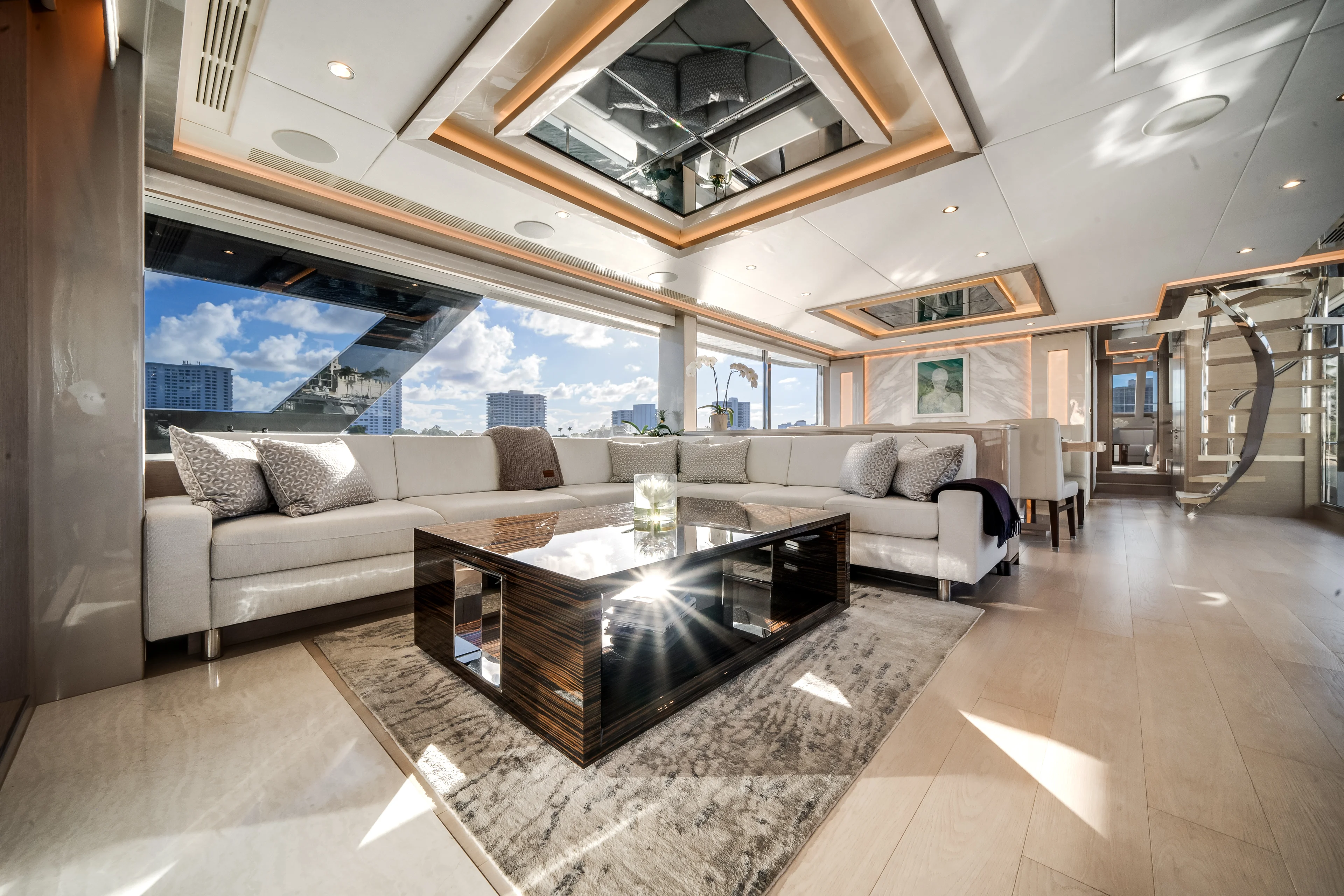 2022 Ocean Alexander
                                                             32L Image Thumbnail #12