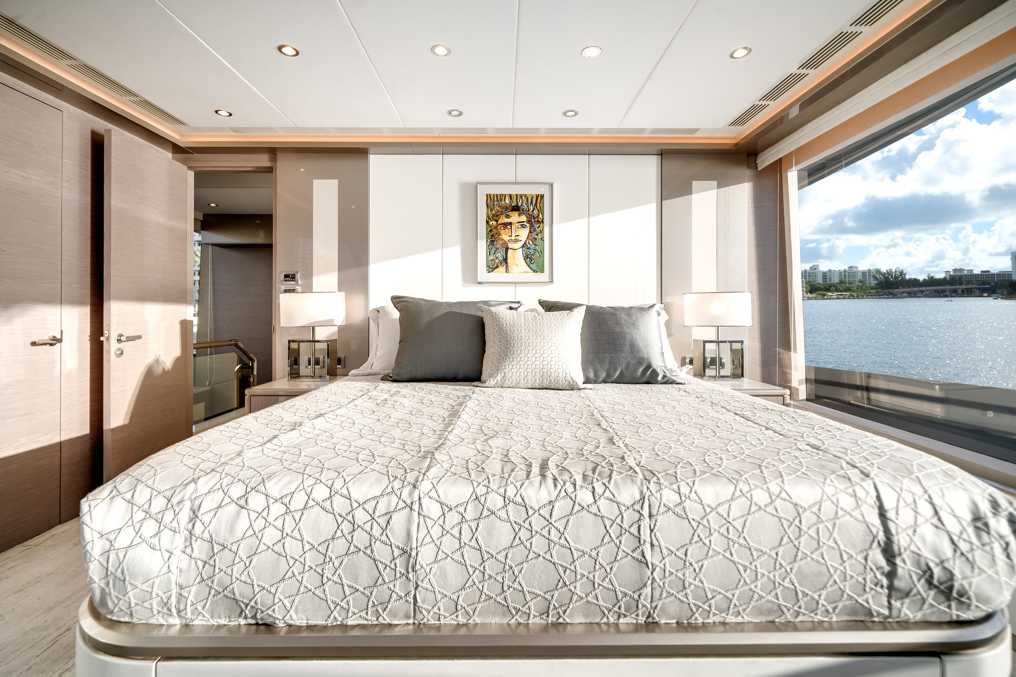 2022 Ocean Alexander 32L Image Thumbnail #27