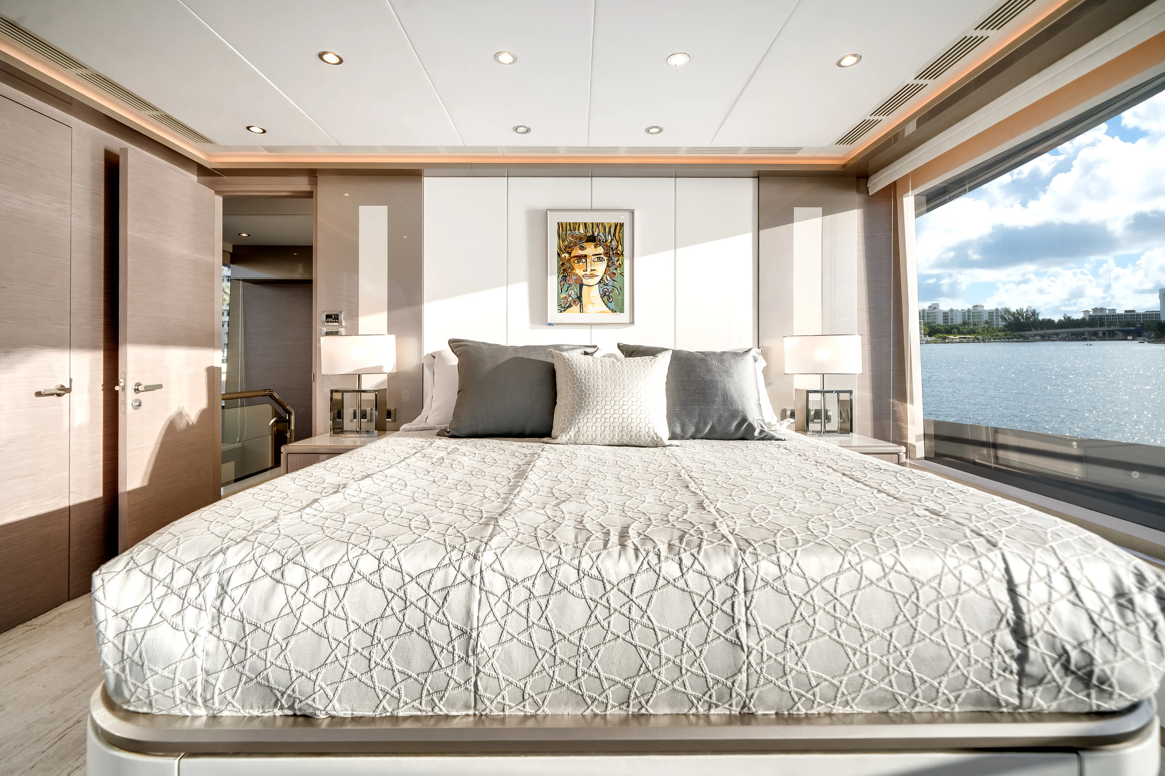 2022 Ocean Alexander
                                                             32L Image Thumbnail #27