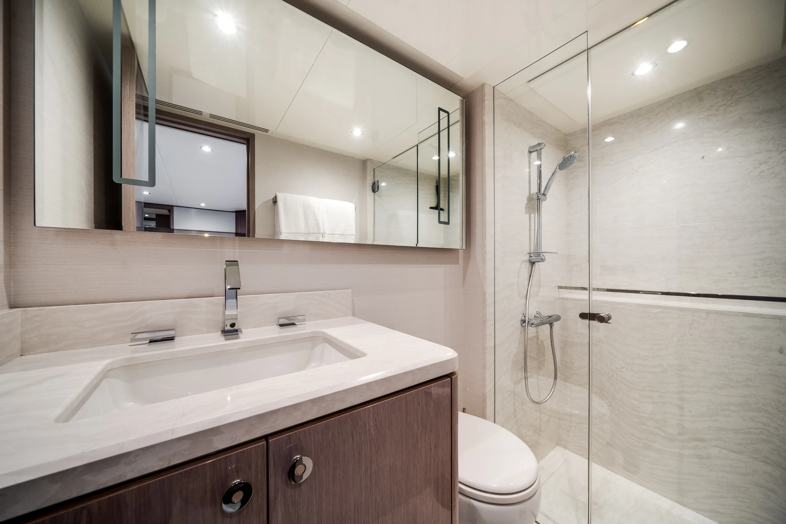 2022 Ocean Alexander 32L Image Thumbnail #42