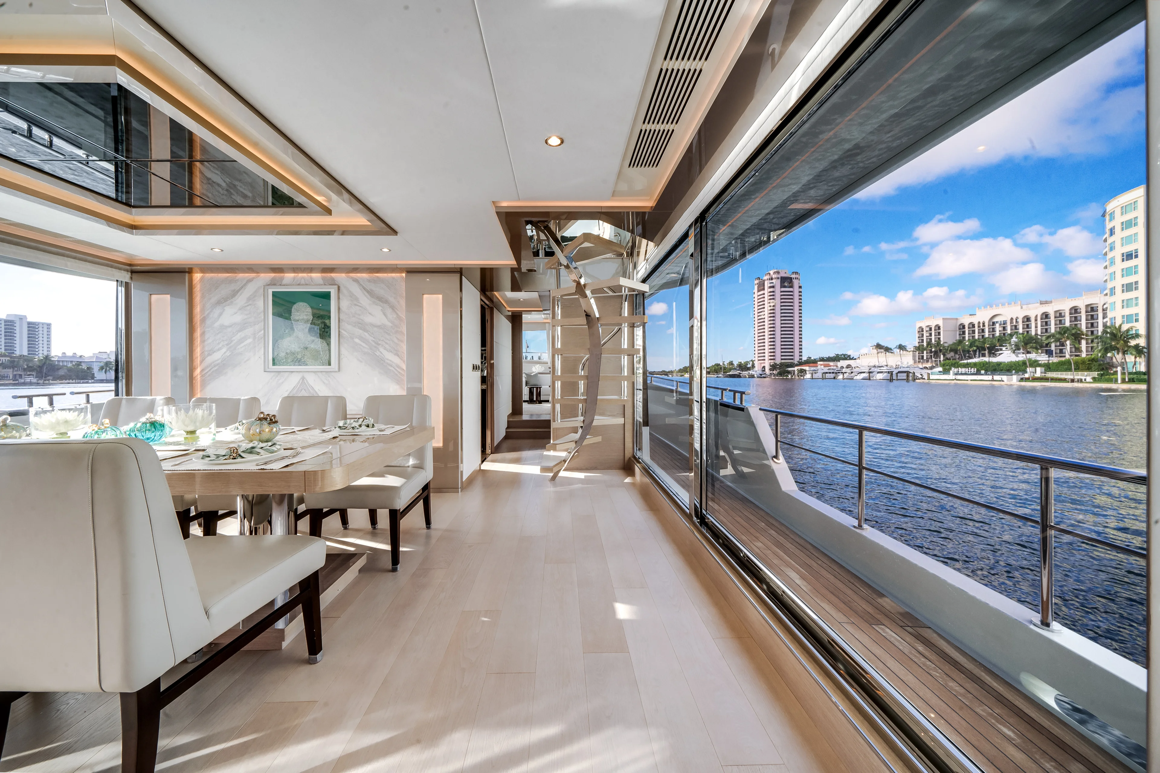 2022 Ocean Alexander
                                                             32L Image Thumbnail #16