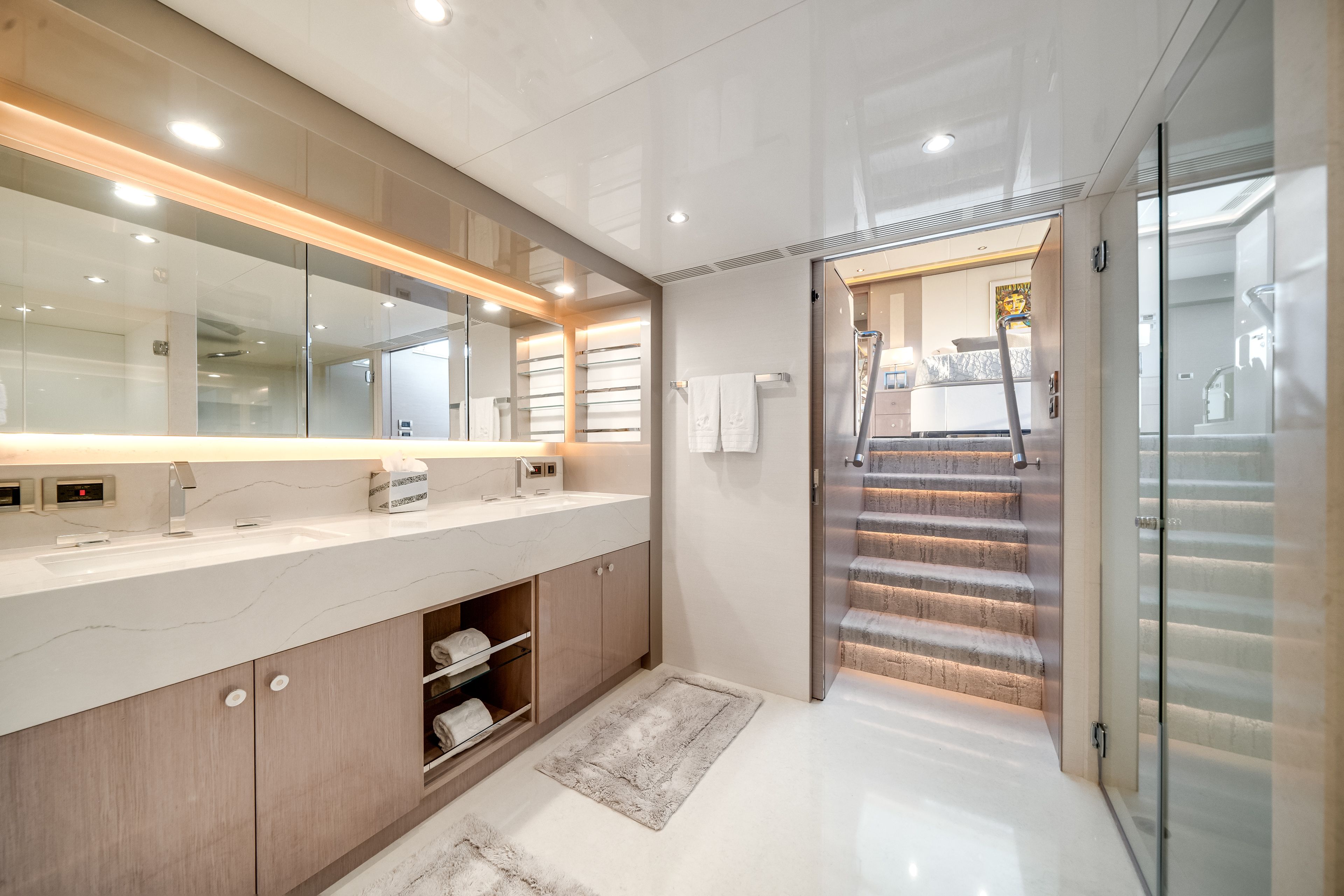 2022 Ocean Alexander 32L Image Thumbnail #35