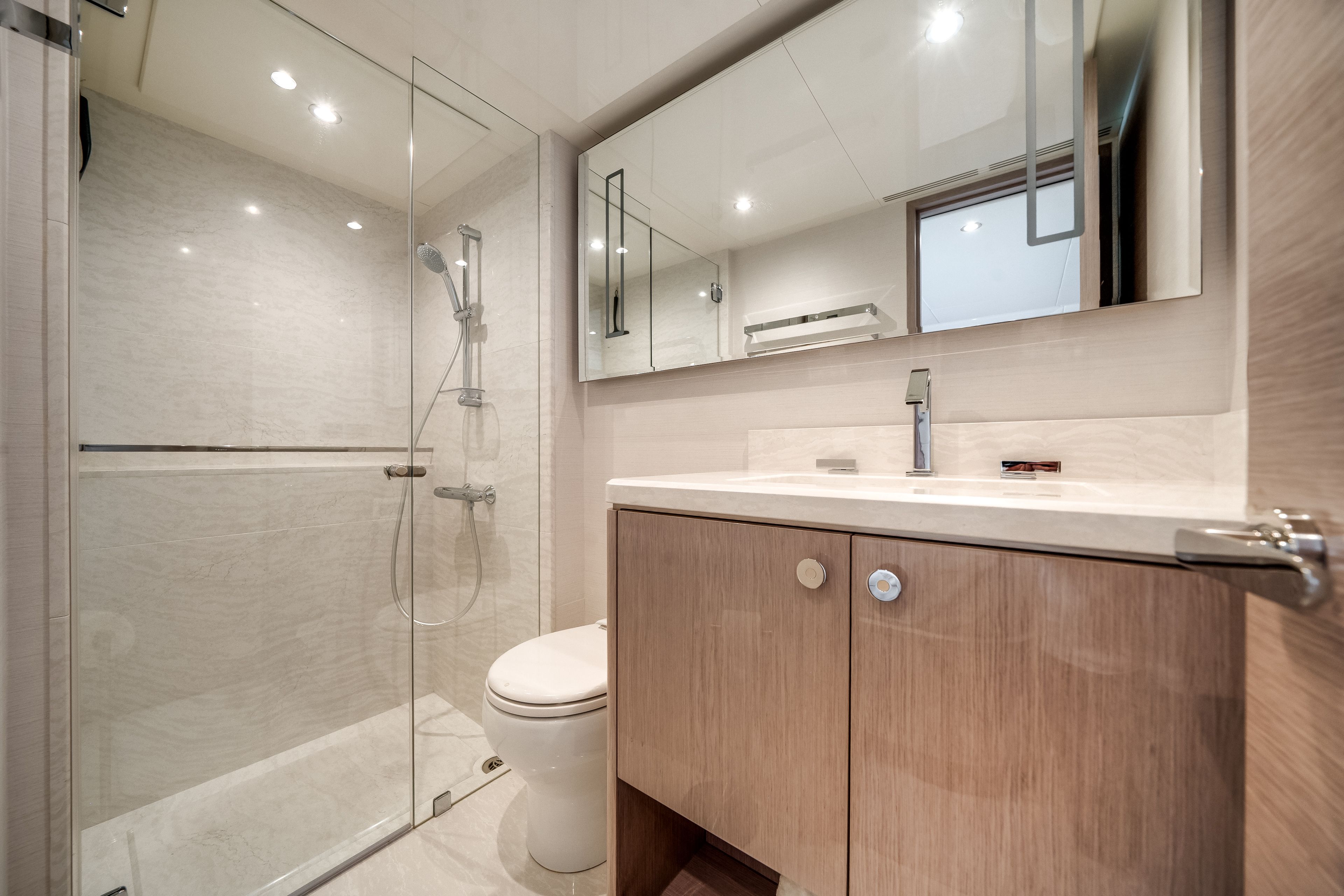 2022 Ocean Alexander 32L Image Thumbnail #45