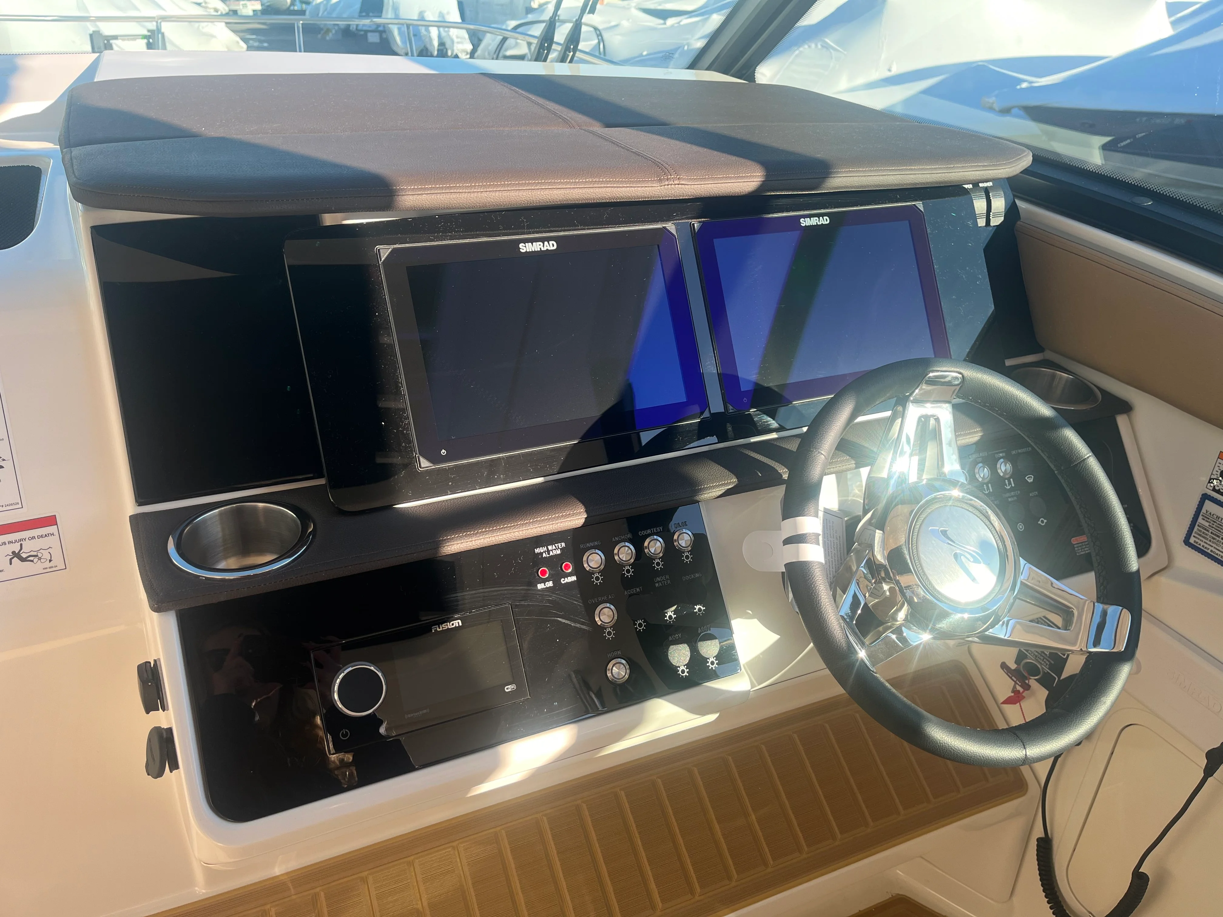 2026 Sea Ray Sundancer 320 Outboard Image Thumbnail #22