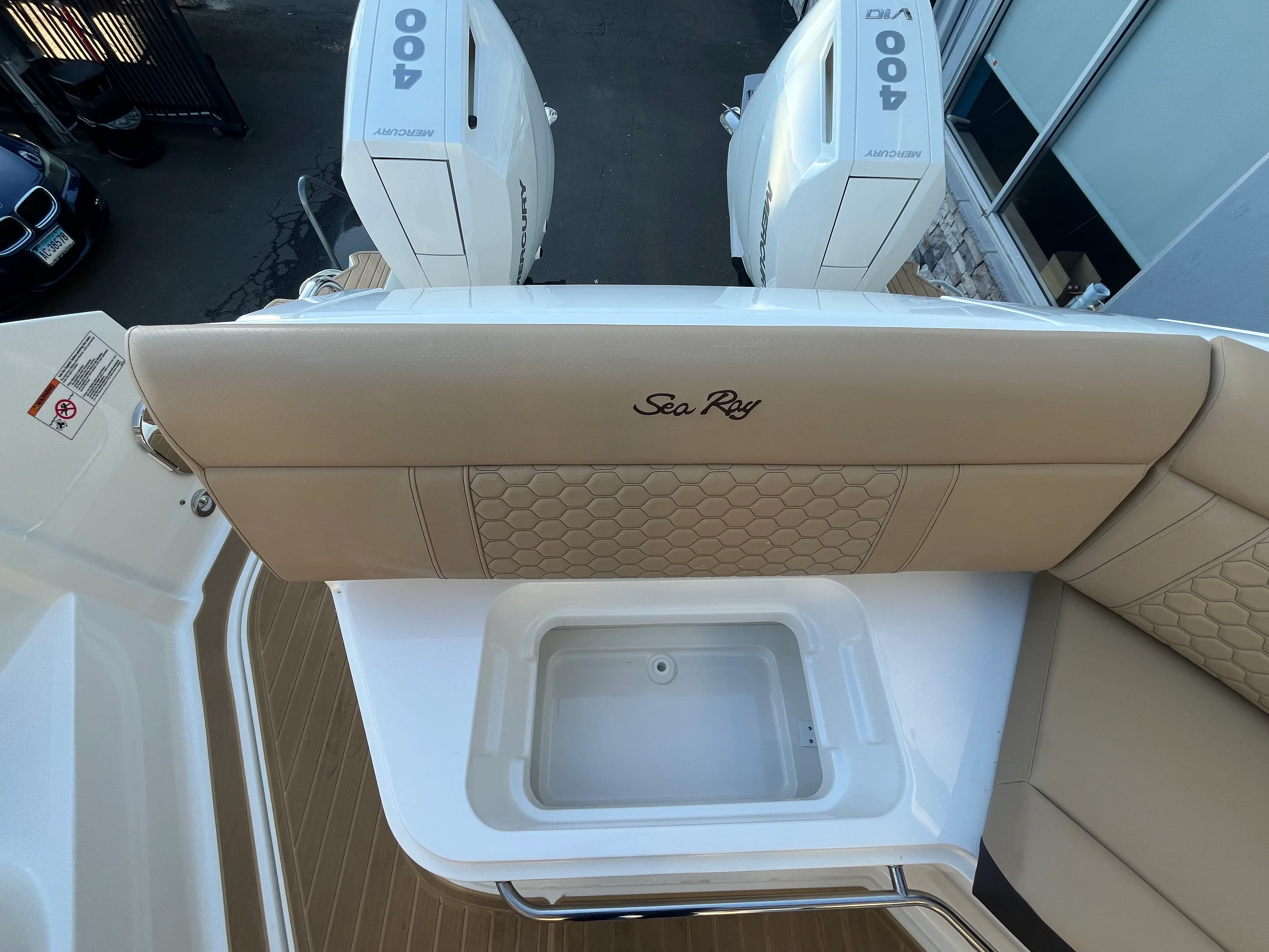 2026 Sea Ray Sundancer 320 Outboard Image Thumbnail #8