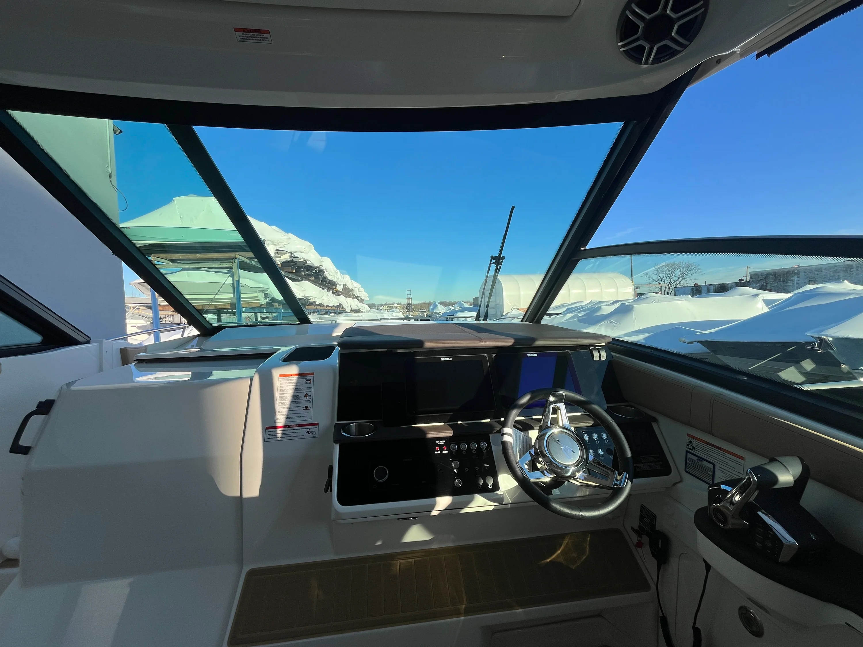 2026 Sea Ray Sundancer 320 Outboard Image Thumbnail #24