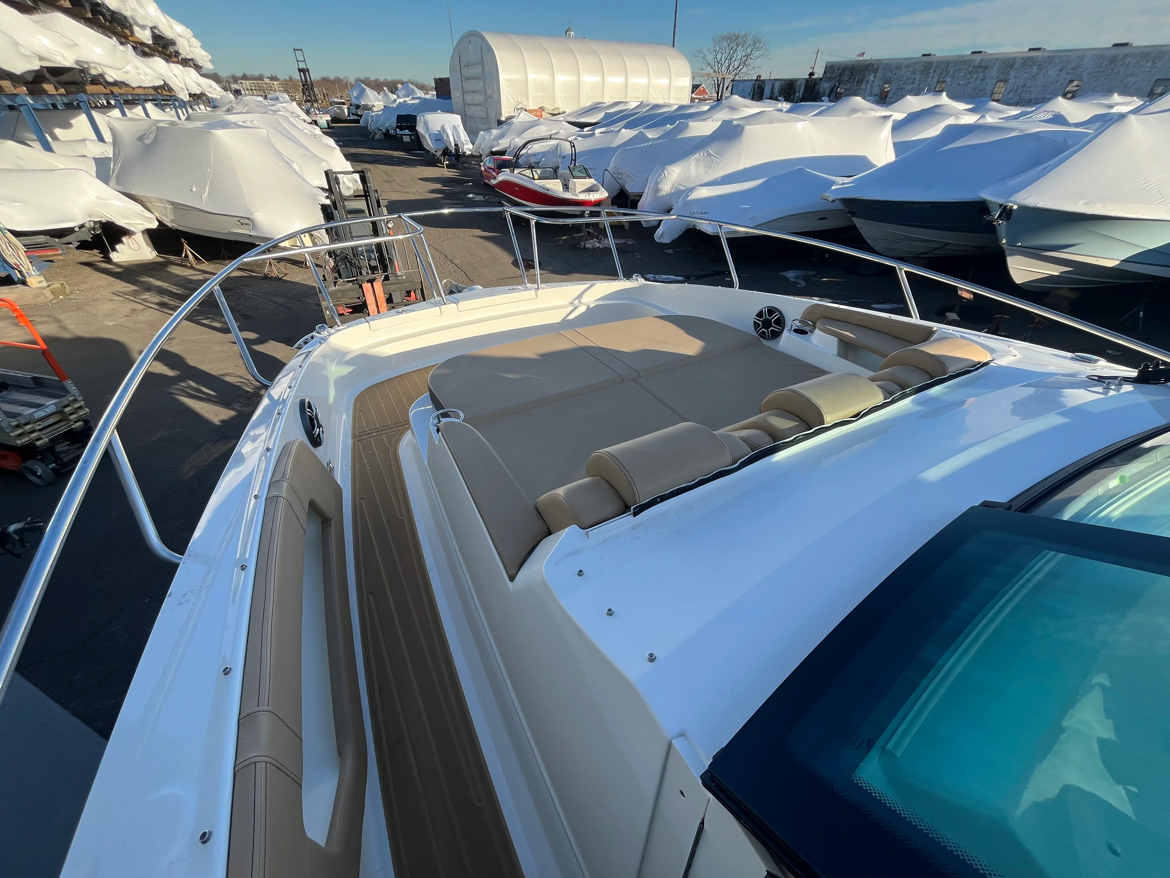 2026 Sea Ray Sundancer 320 Outboard Image Thumbnail #36