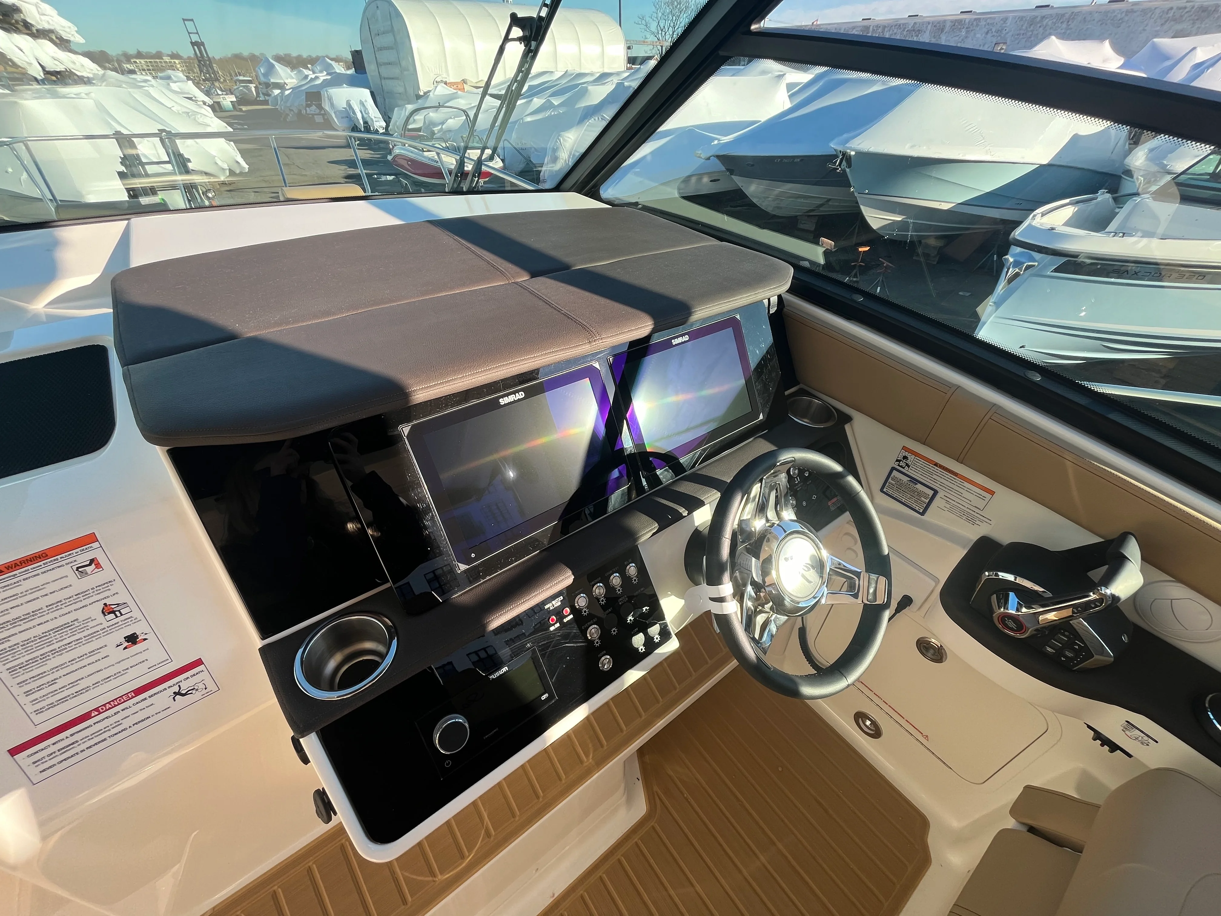 2026 Sea Ray Sundancer 320 Outboard Image Thumbnail #23